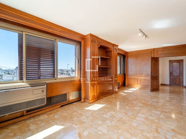 3 slaapkamer Appartement te huur in Valencia stad - € 2.500 (Ref: 10076979)
