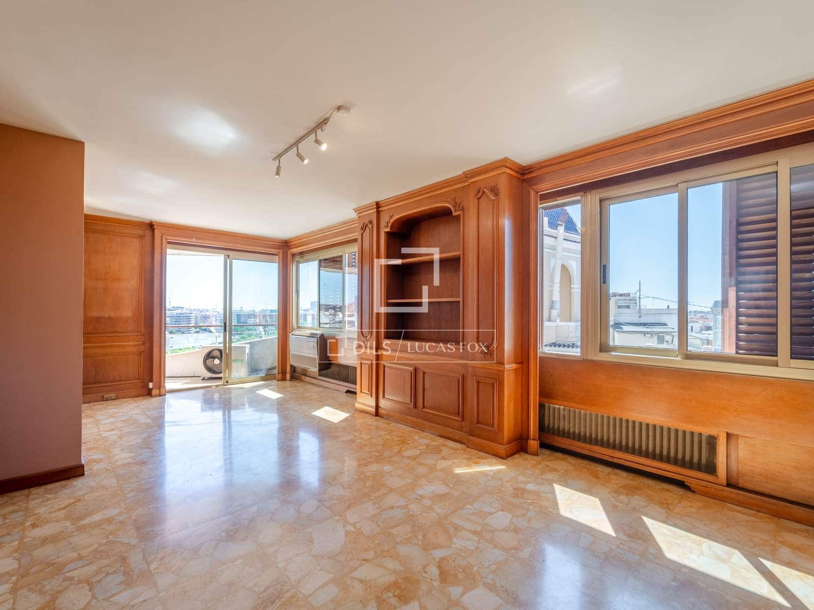 3 sovrum Lägenhet att hyra i Valencia stad - 2 500 € (Ref: 10076979)