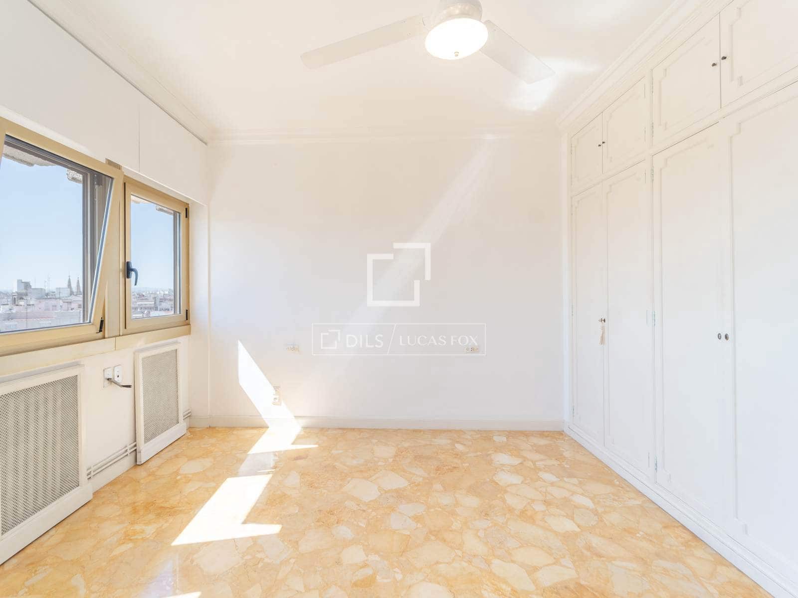 3 sovrum Lägenhet att hyra i Valencia stad - 2 500 € (Ref: 10076979)