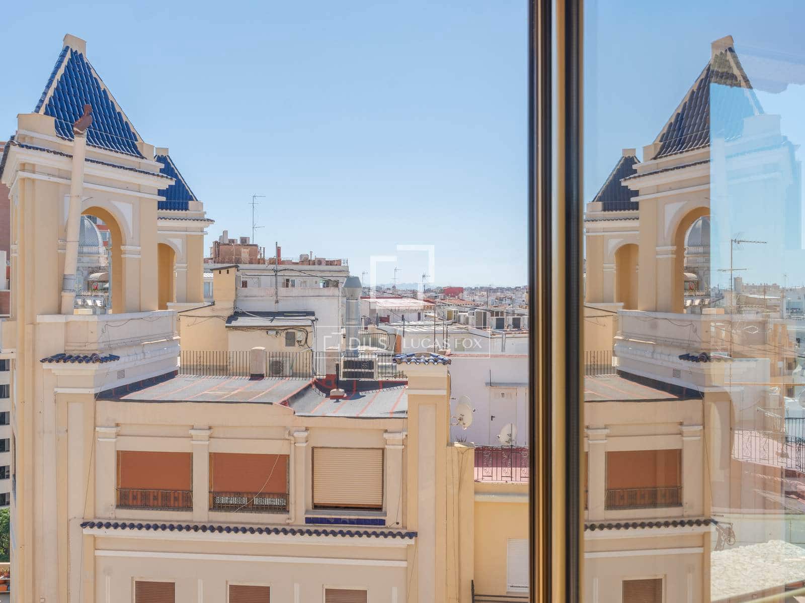 3 sovrum Lägenhet att hyra i Valencia stad - 2 500 € (Ref: 10076979)