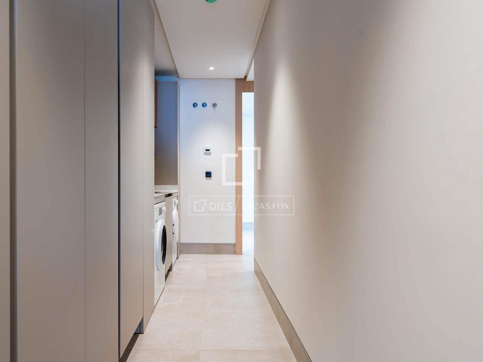 4 soverom Leilighet til leie i Malaga by med svømmebasseng garasje - € 17 500 (Ref: 10076980)
