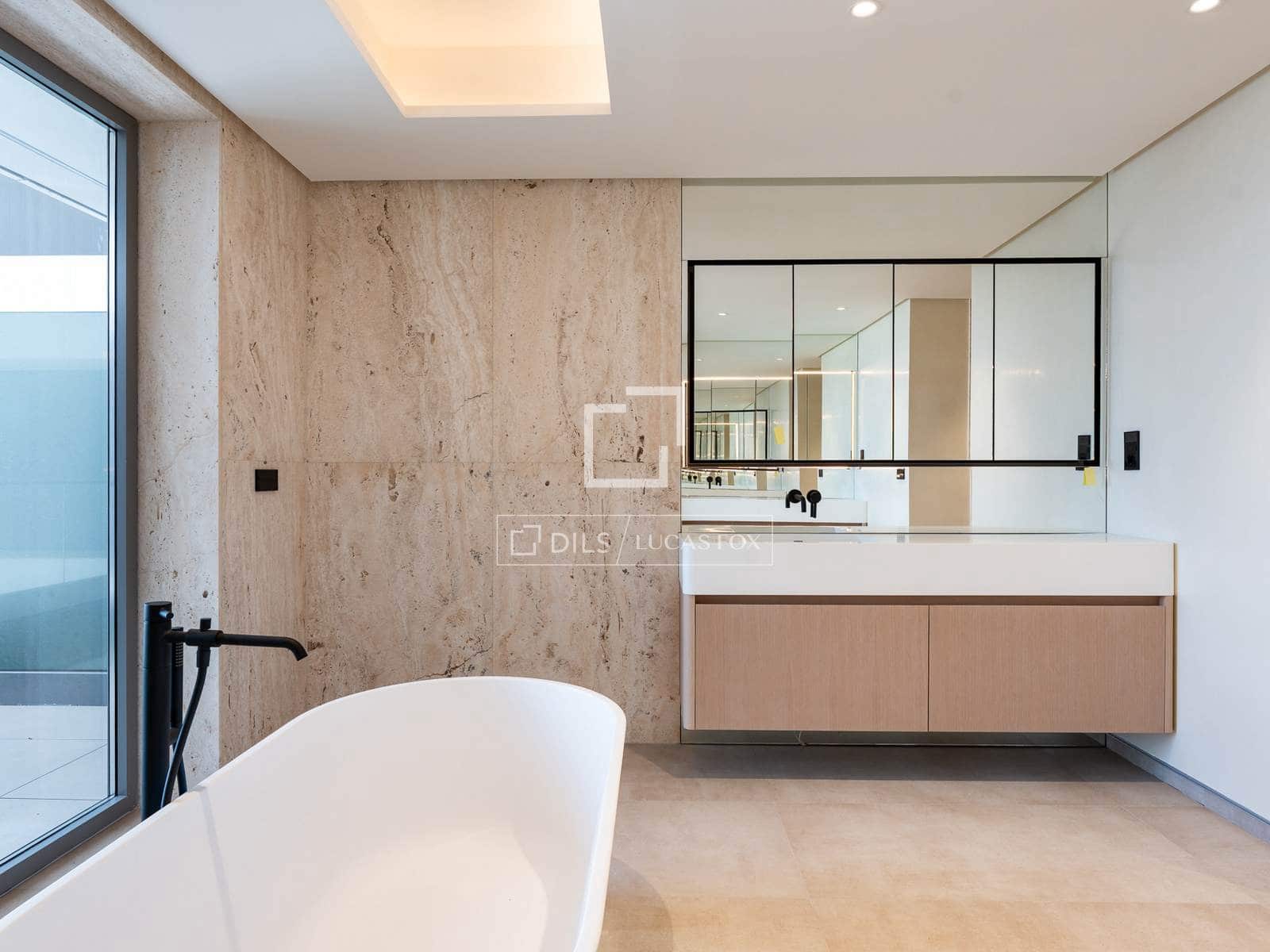 4 soverom Leilighet til leie i Malaga by med svømmebasseng garasje - € 17 500 (Ref: 10076980)