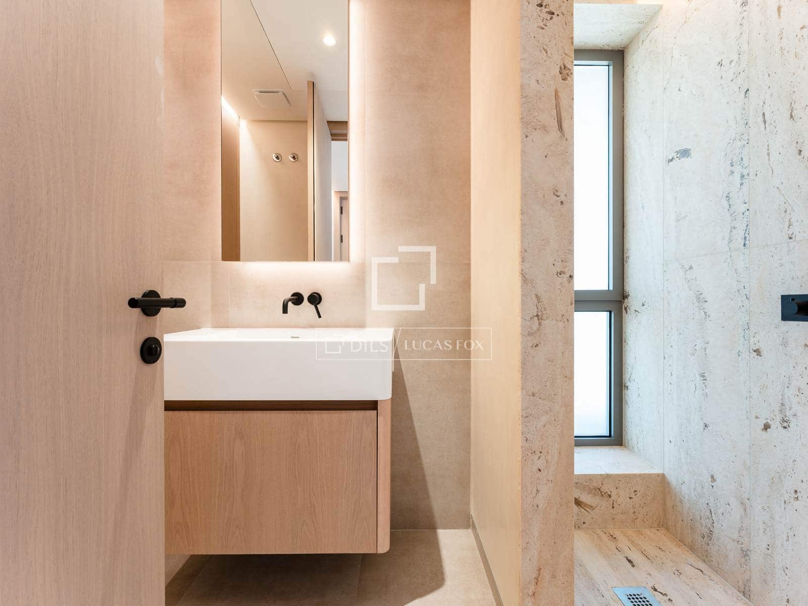 4 soverom Leilighet til leie i Malaga by med svømmebasseng garasje - € 17 500 (Ref: 10076980)