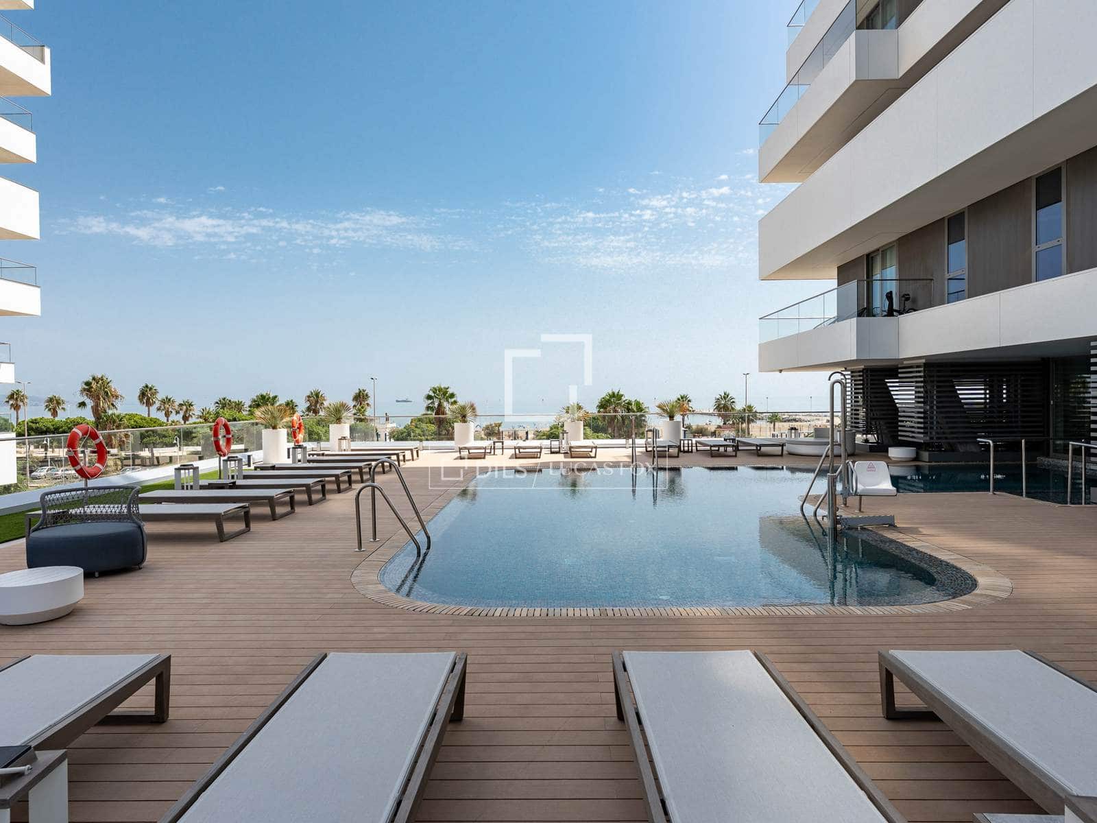4 soverom Leilighet til leie i Malaga by med svømmebasseng garasje - € 17 500 (Ref: 10076980)