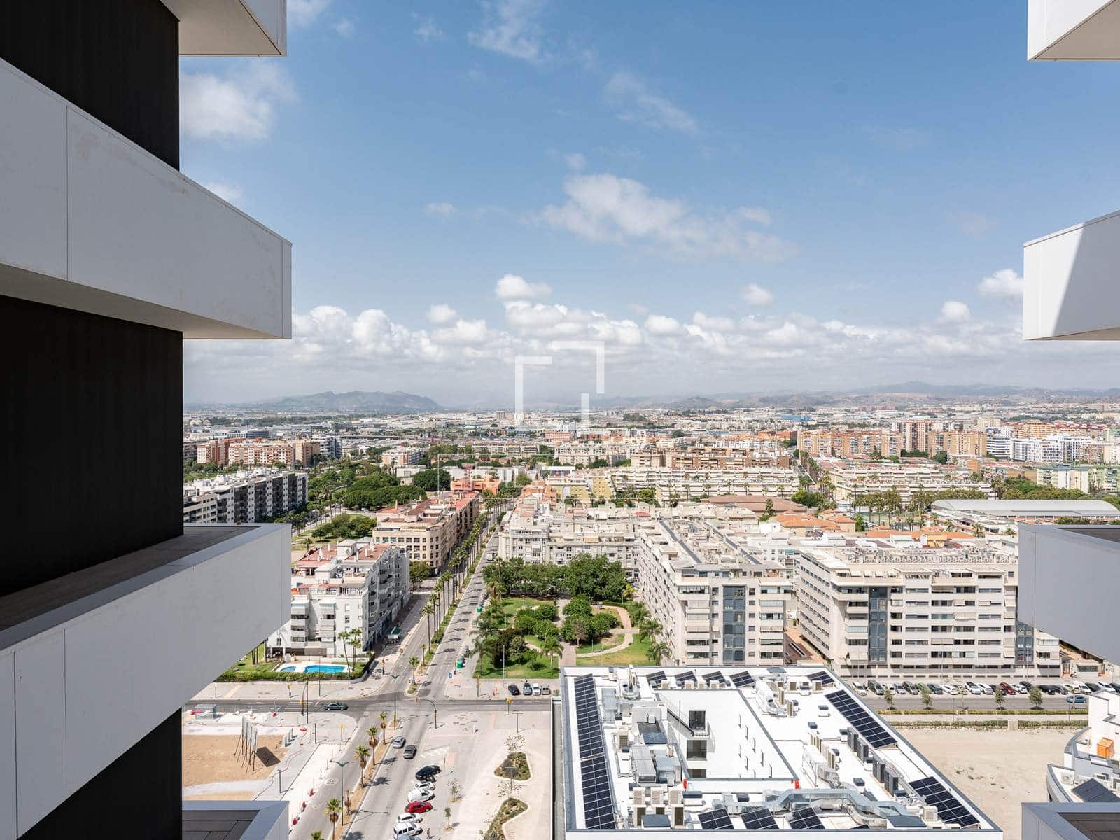 4 soverom Leilighet til leie i Malaga by med svømmebasseng garasje - € 17 500 (Ref: 10076980)