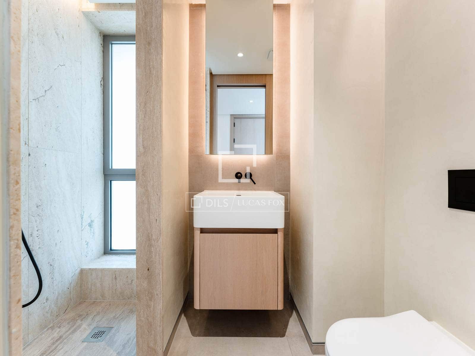 4 soverom Leilighet til leie i Malaga by med svømmebasseng garasje - € 17 500 (Ref: 10076980)
