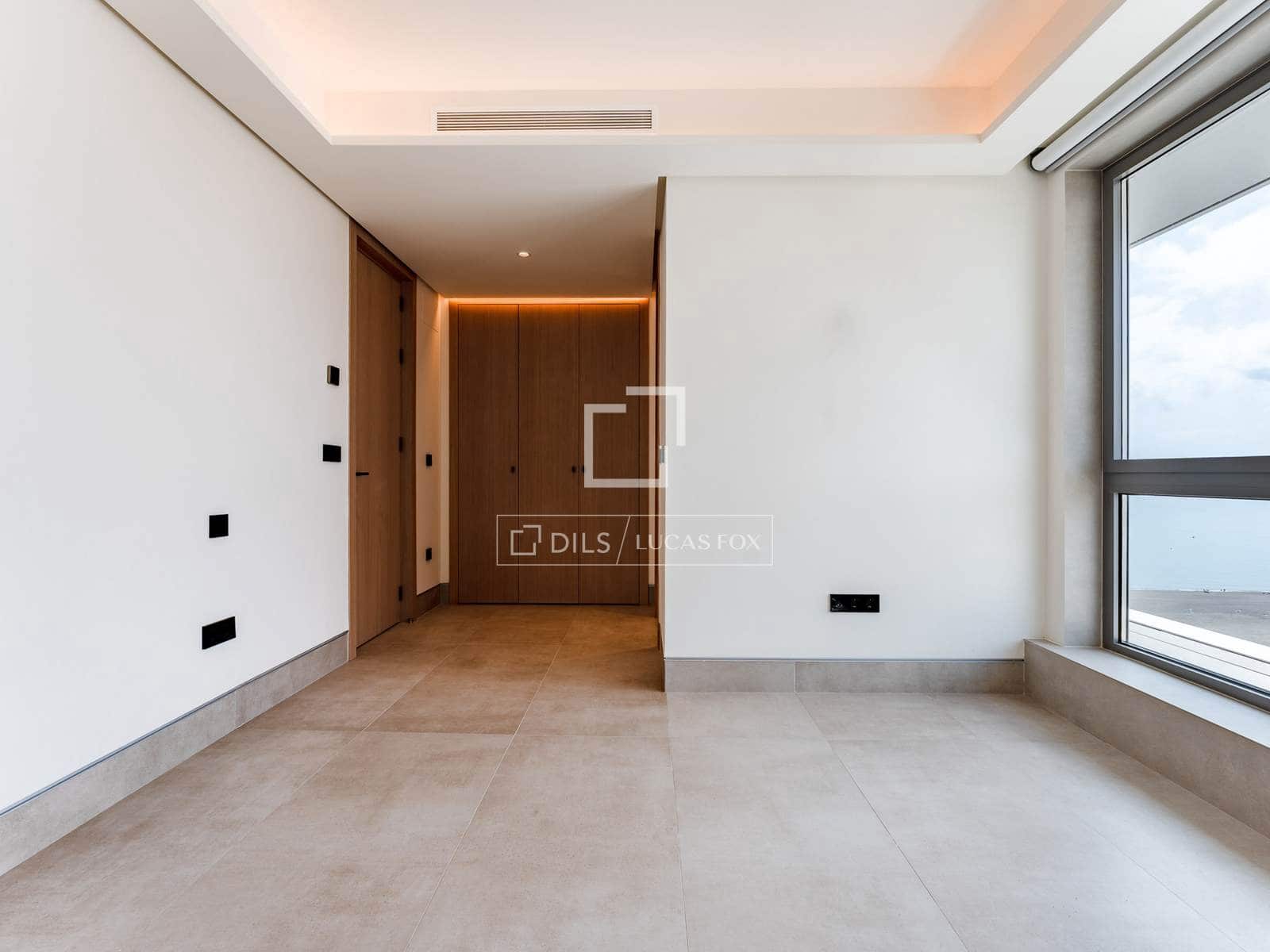 4 soverom Leilighet til leie i Malaga by med svømmebasseng garasje - € 17 500 (Ref: 10076980)