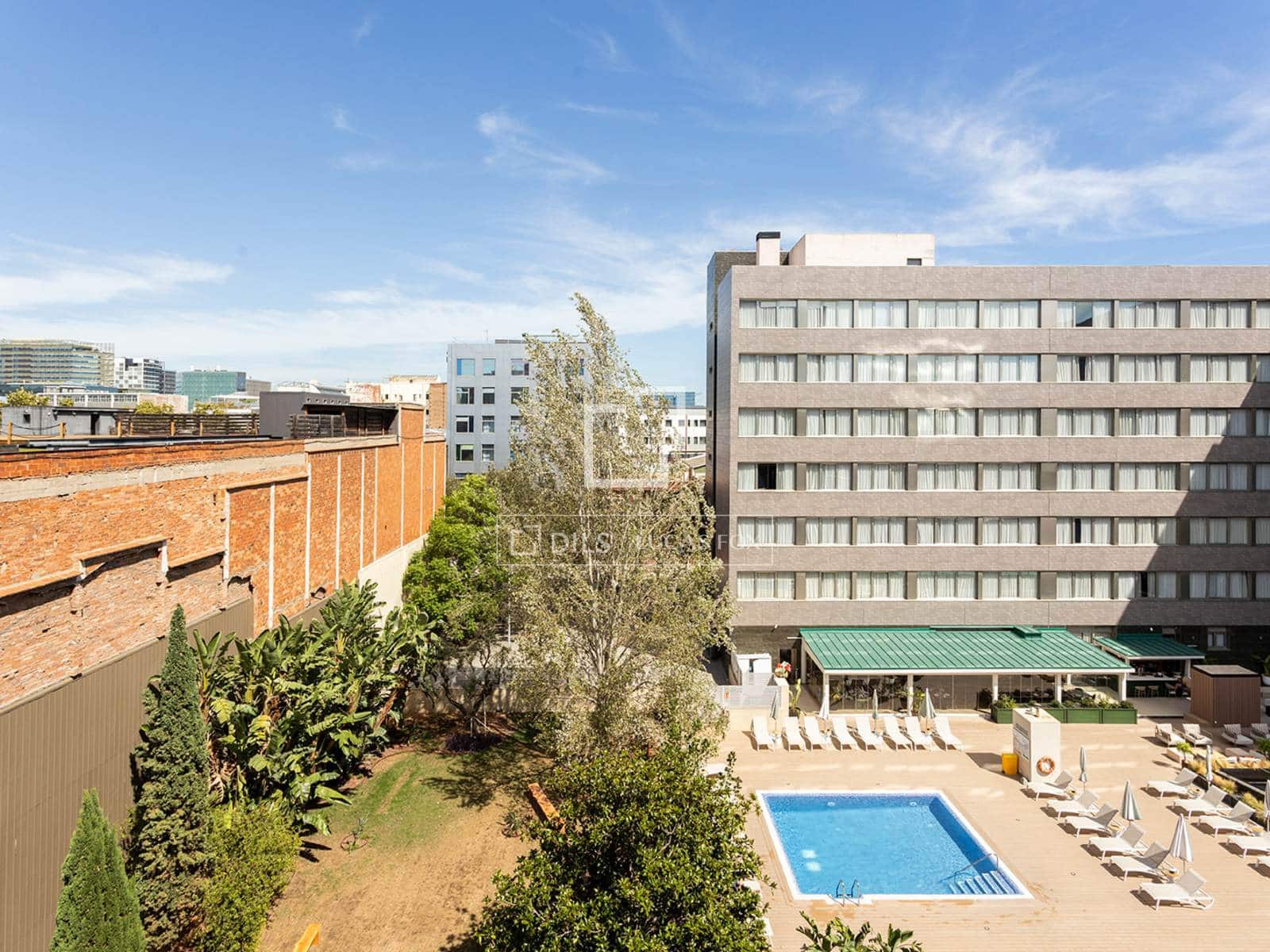 1 slaapkamer Appartement te koop in Barcelona stad met garage - € 350.000 (Ref: 10077229)