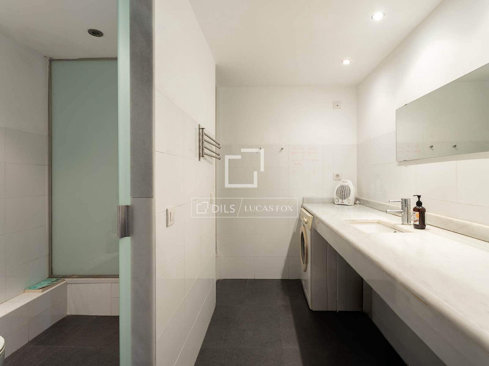 1 slaapkamer Appartement te koop in Barcelona stad met garage - € 350.000 (Ref: 10077229)