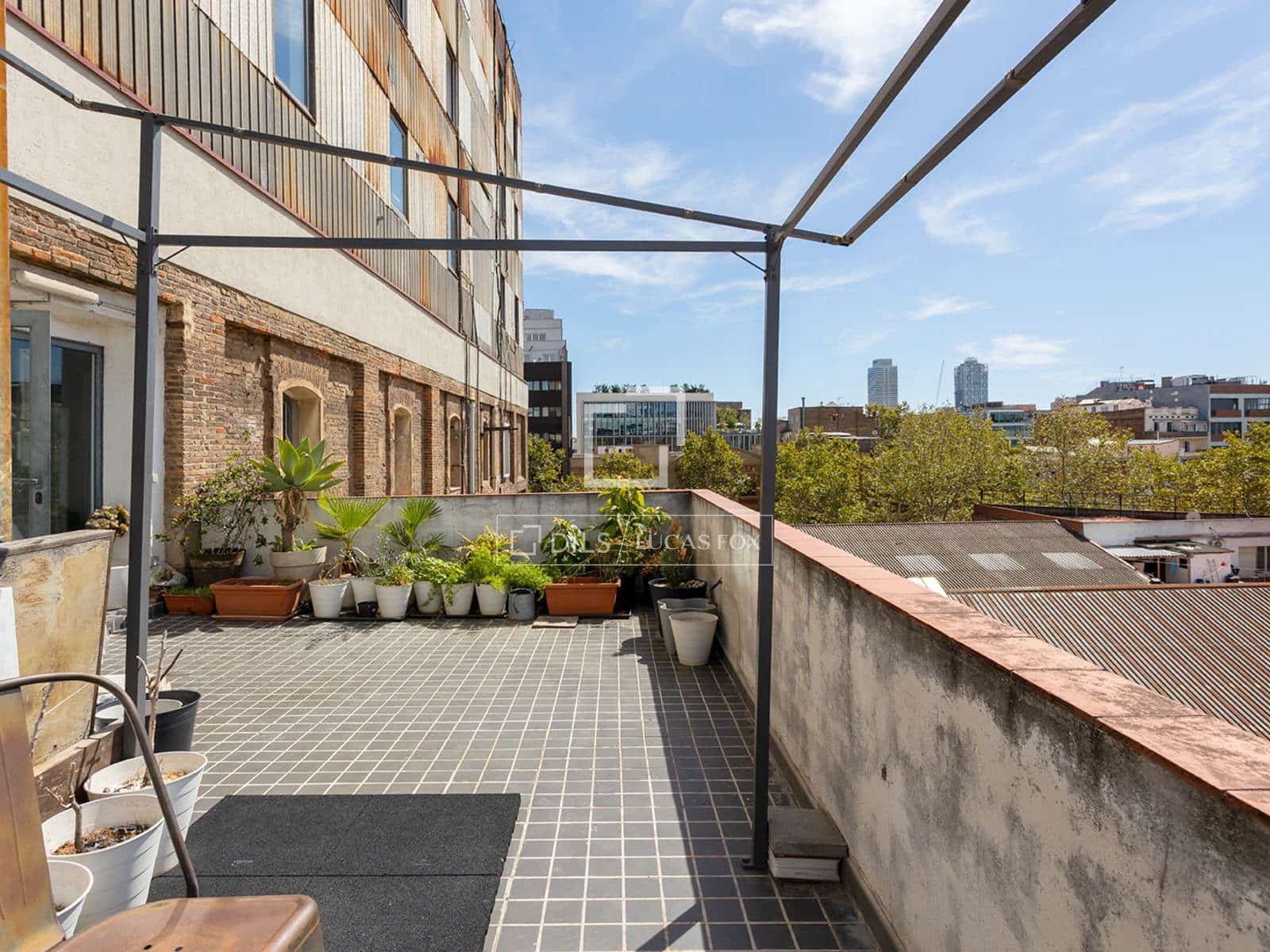 1 slaapkamer Appartement te koop in Barcelona stad met garage - € 350.000 (Ref: 10077229)