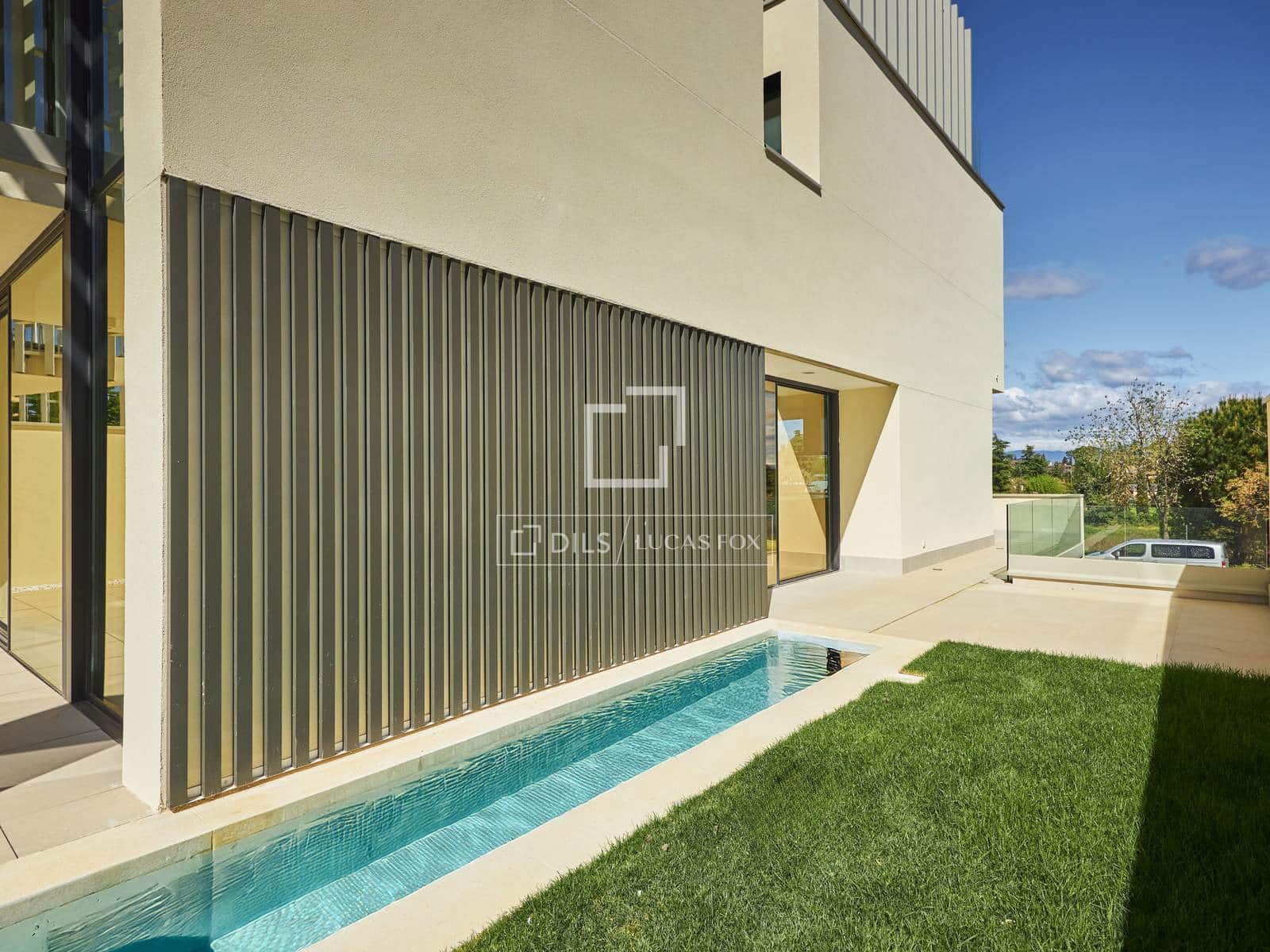 3 soveværelse Villa til salg i Madrid by - € 2.272.000 (Ref: 10077231)