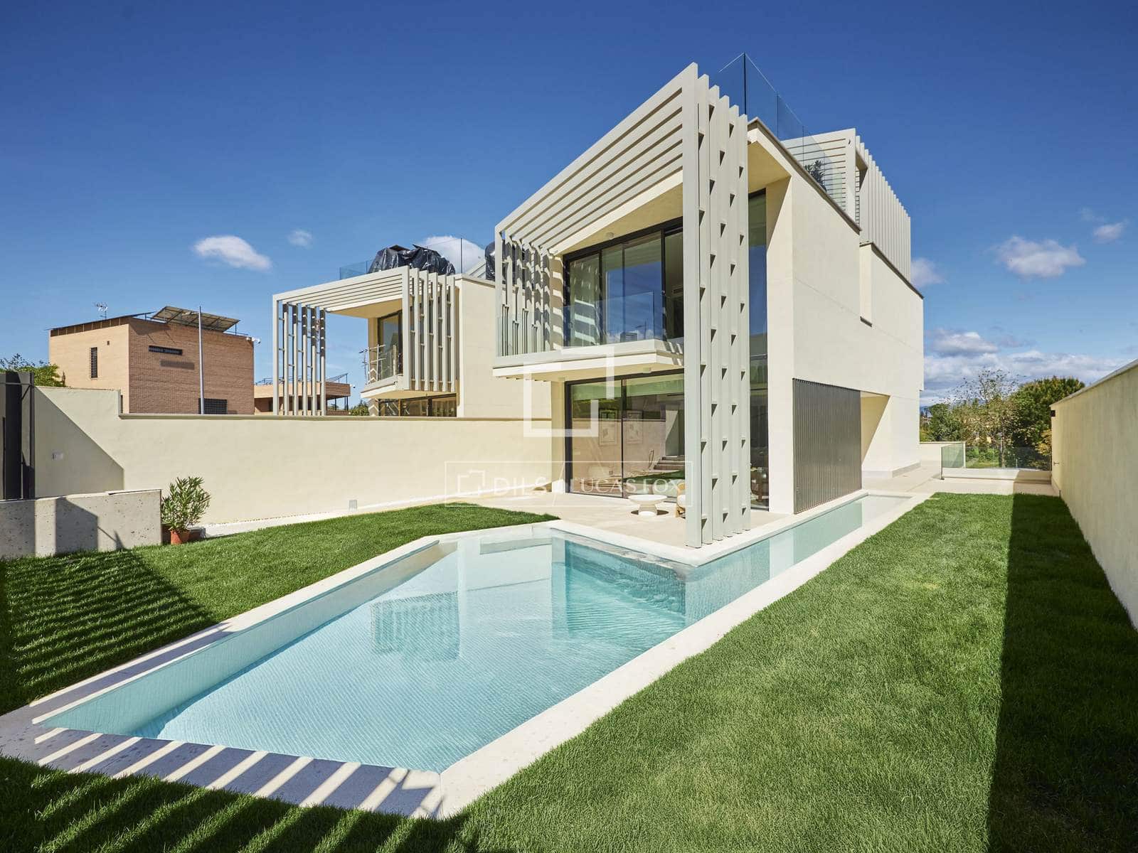 3 soveværelse Villa til salg i Madrid by - € 2.272.000 (Ref: 10077231)