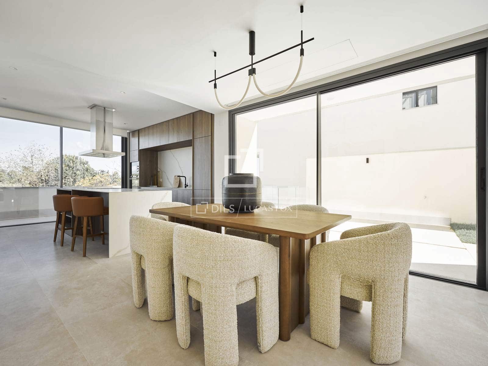 3 soveværelse Villa til salg i Madrid by - € 2.272.000 (Ref: 10077231)