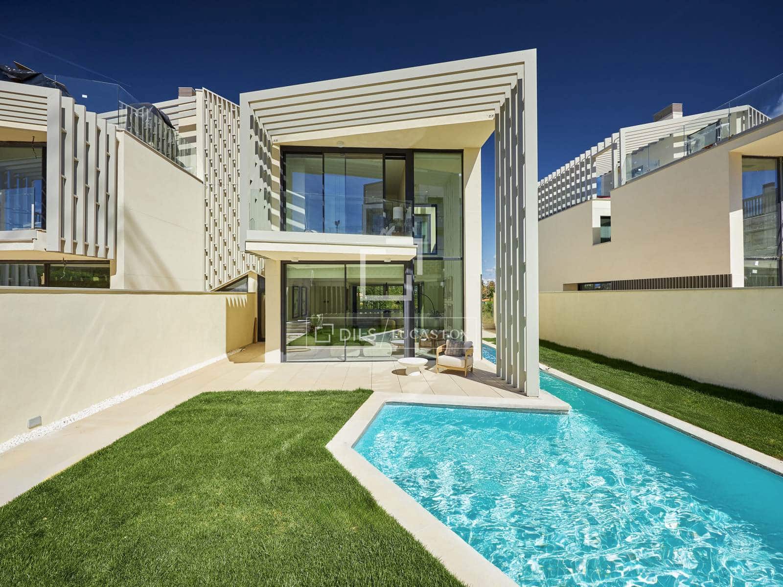 3 soveværelse Villa til salg i Madrid by - € 2.272.000 (Ref: 10077231)