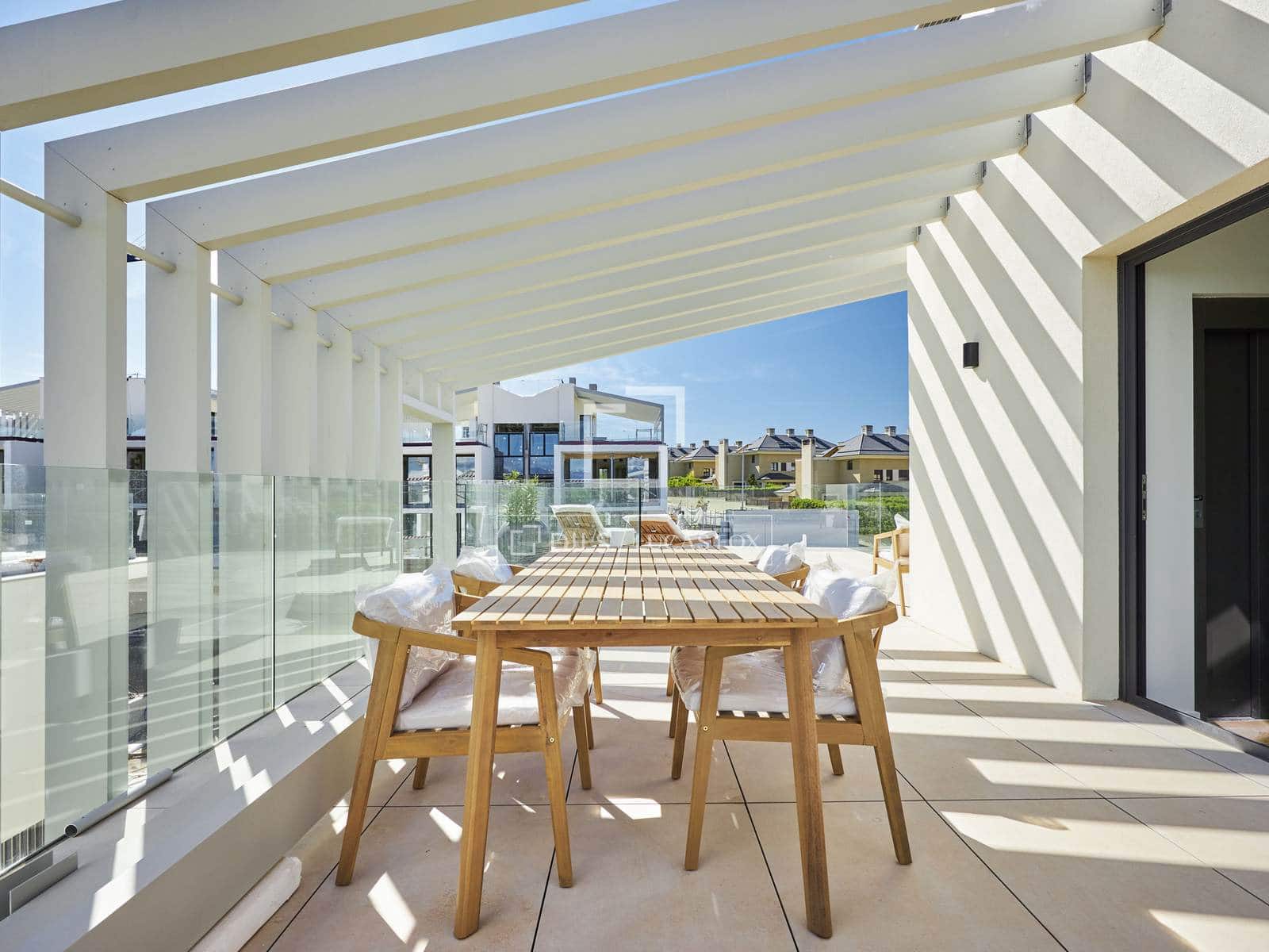 3 soveværelse Villa til salg i Madrid by - € 2.272.000 (Ref: 10077231)