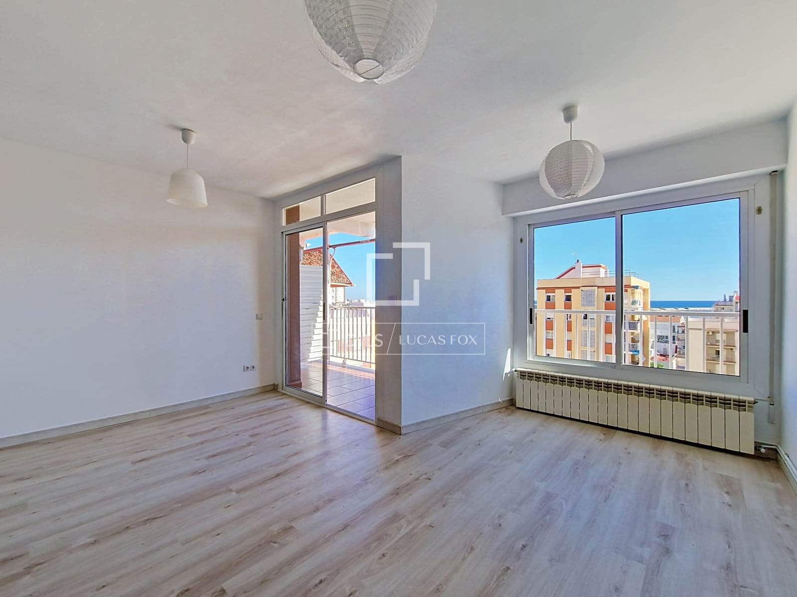 3 makuuhuone Kattohuoneisto myytävänä paikassa Vilanova i la Geltru - 349 000 € (Ref: 10077232)