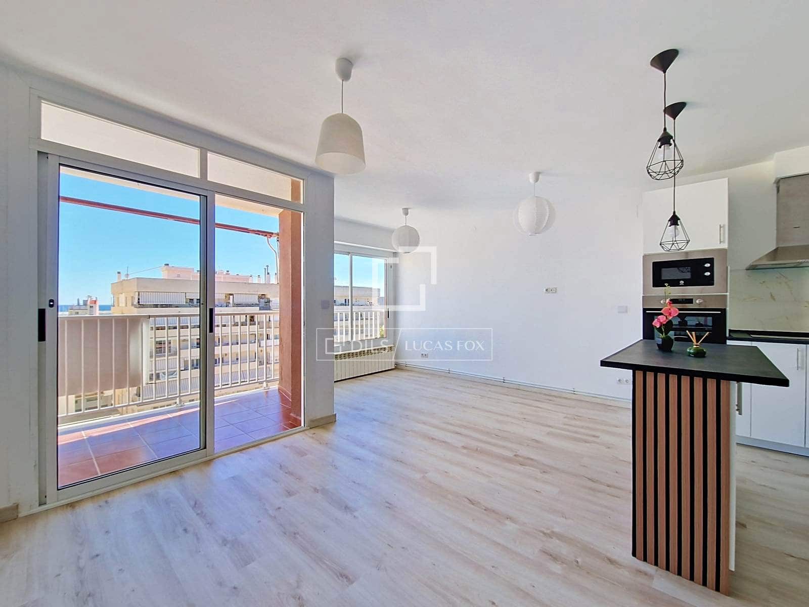 3 makuuhuone Kattohuoneisto myytävänä paikassa Vilanova i la Geltru - 349 000 € (Ref: 10077232)