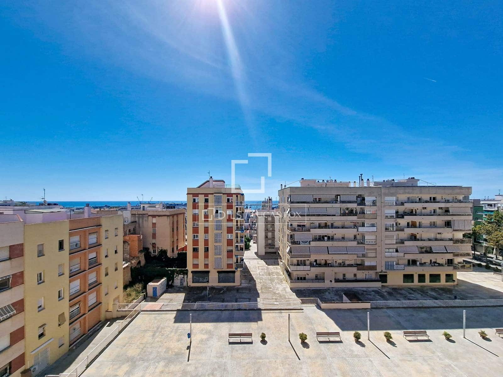3 makuuhuone Kattohuoneisto myytävänä paikassa Vilanova i la Geltru - 349 000 € (Ref: 10077232)