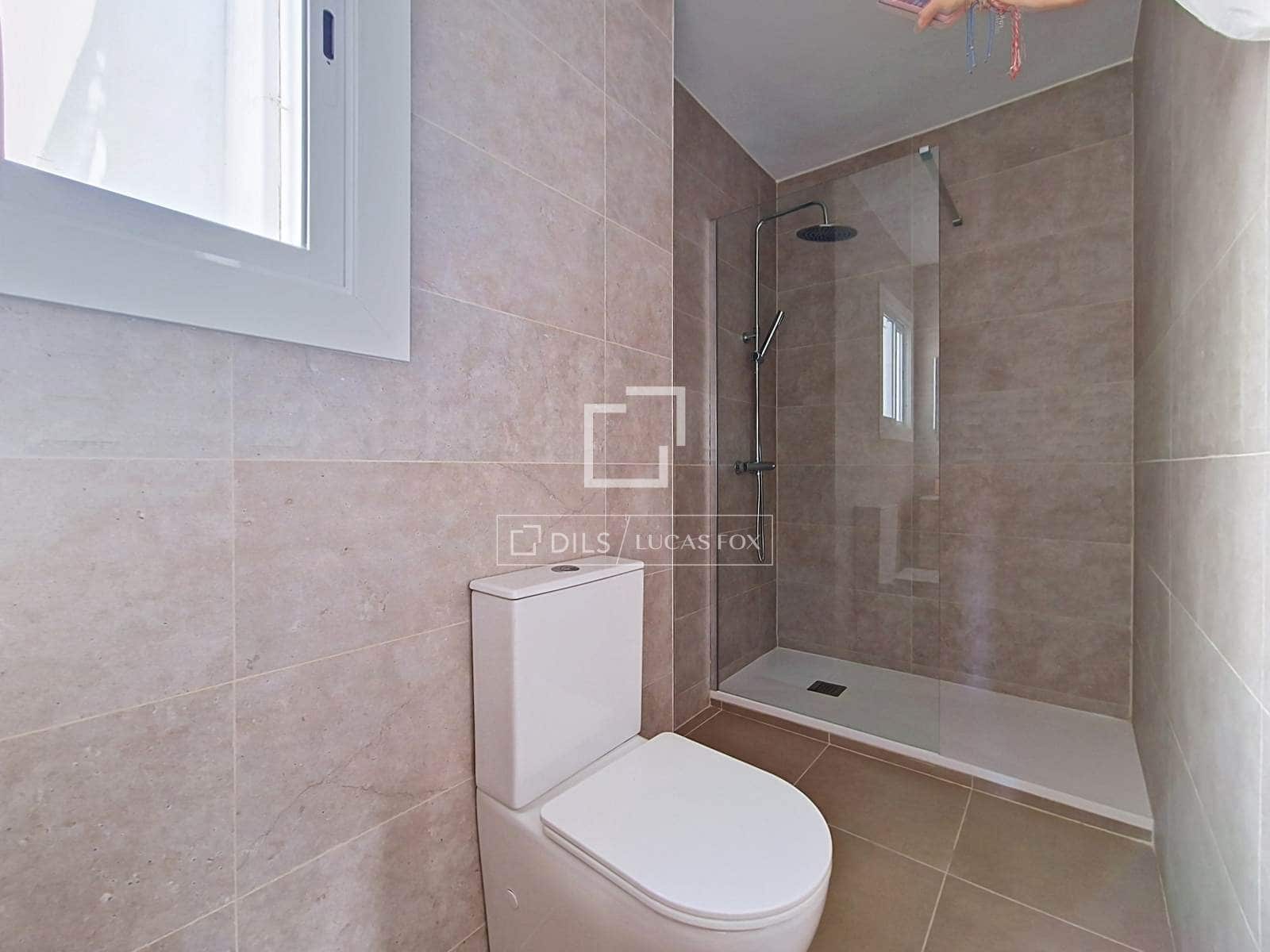 3 makuuhuone Kattohuoneisto myytävänä paikassa Vilanova i la Geltru - 349 000 € (Ref: 10077232)