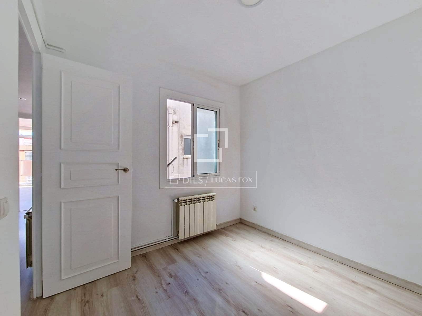 3 makuuhuone Kattohuoneisto myytävänä paikassa Vilanova i la Geltru - 349 000 € (Ref: 10077232)