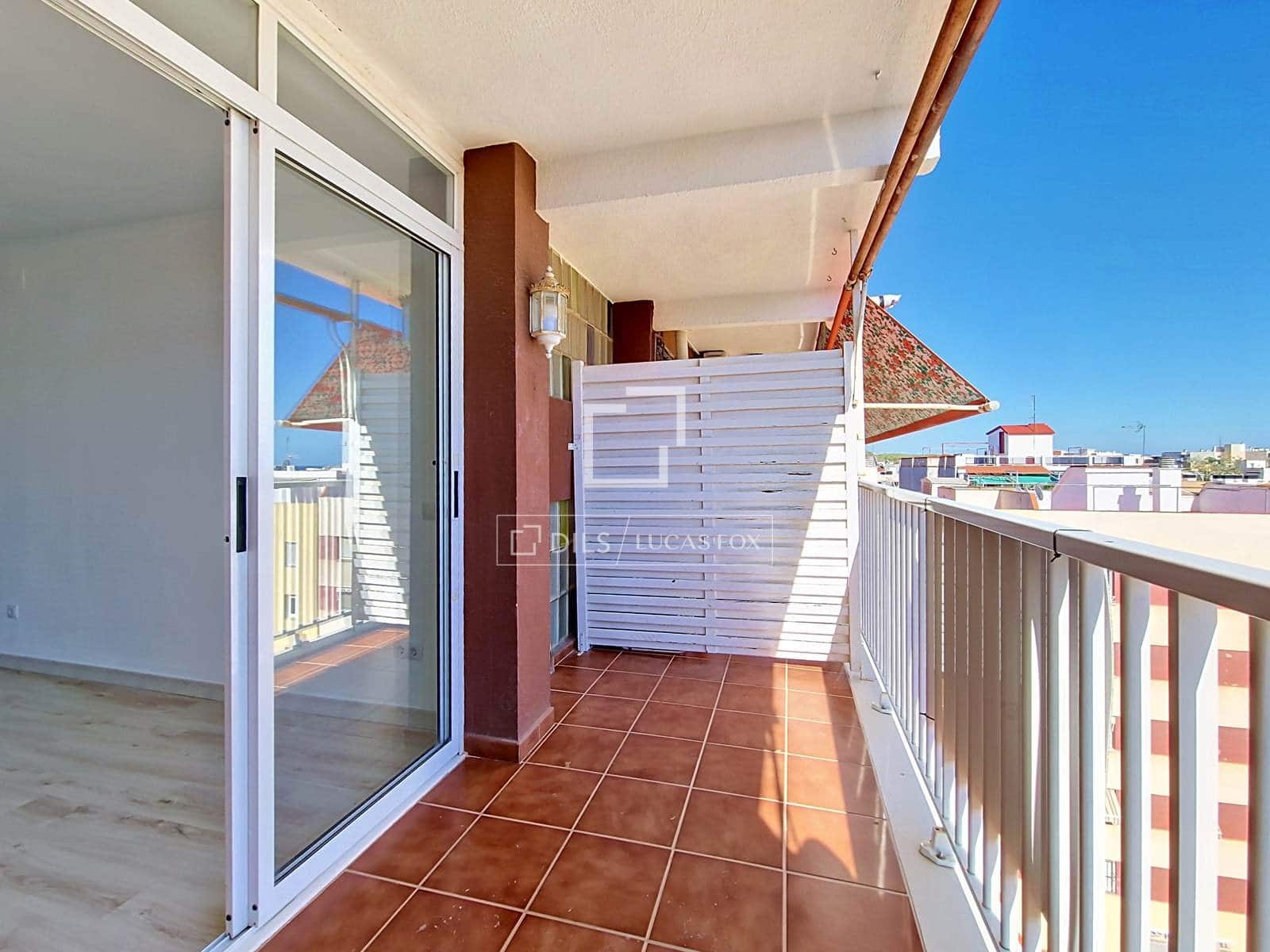 3 makuuhuone Kattohuoneisto myytävänä paikassa Vilanova i la Geltru - 349 000 € (Ref: 10077232)