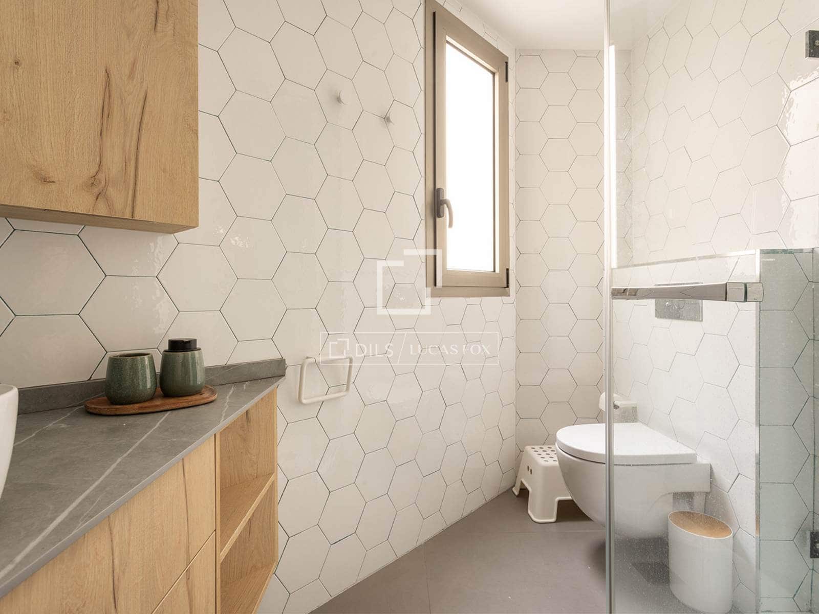 3 soverom Leilighet til leie i Barcelona by med garasje - € 3 200 (Ref: 10077233)
