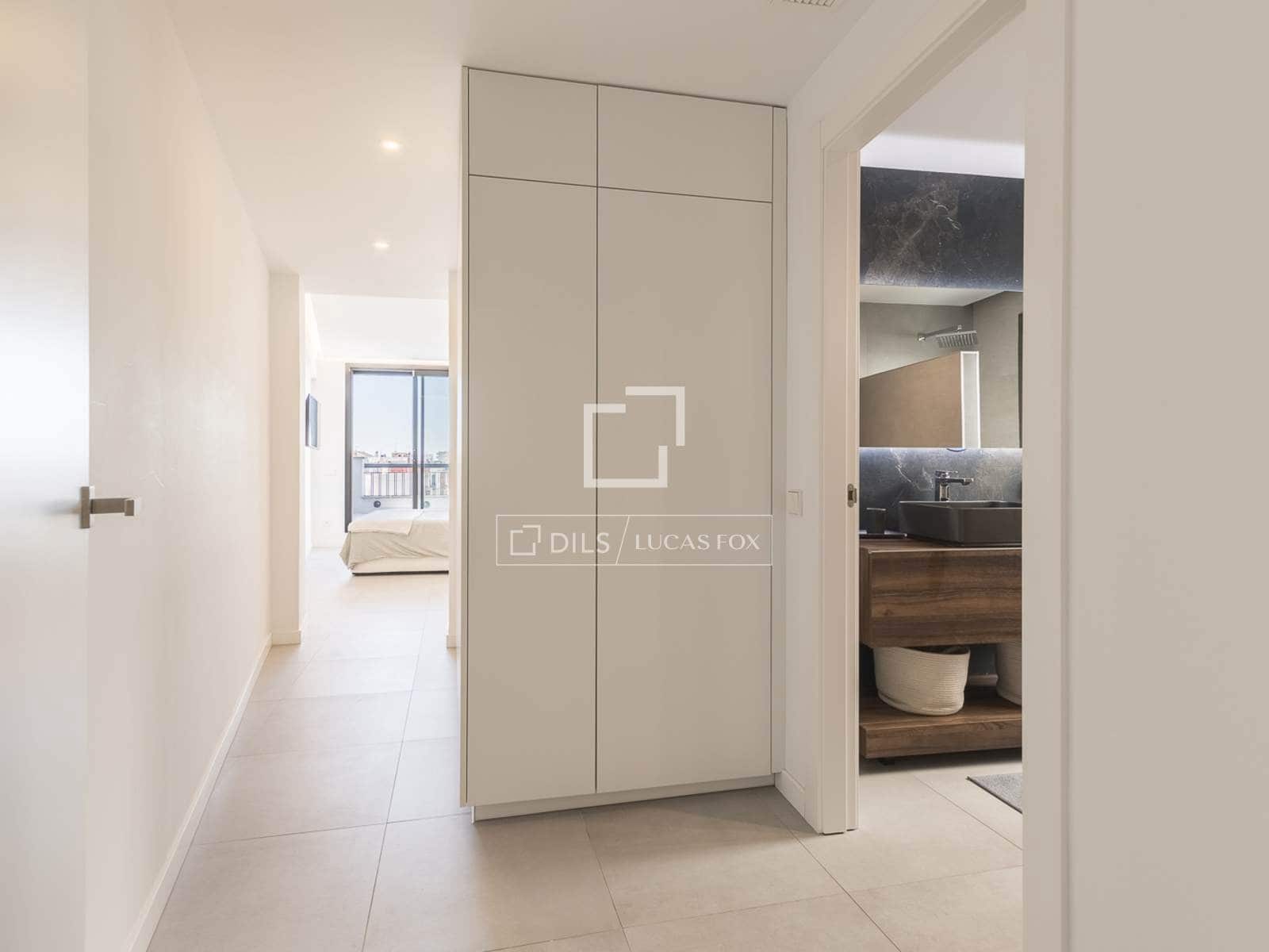 2 bedroom Penthouse for sale in Barcelona city with garage - € 1,190,000 (Ref: 10078921)