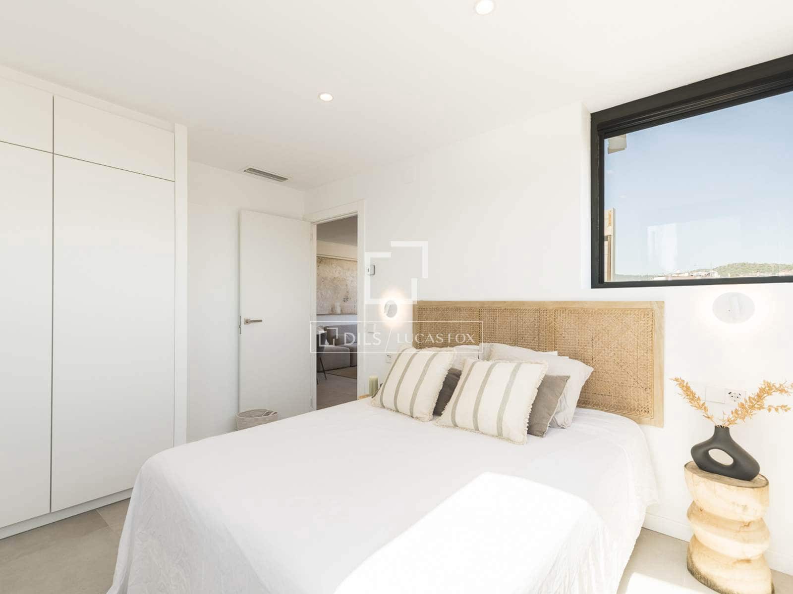 2 bedroom Penthouse for sale in Barcelona city with garage - € 1,190,000 (Ref: 10078921)