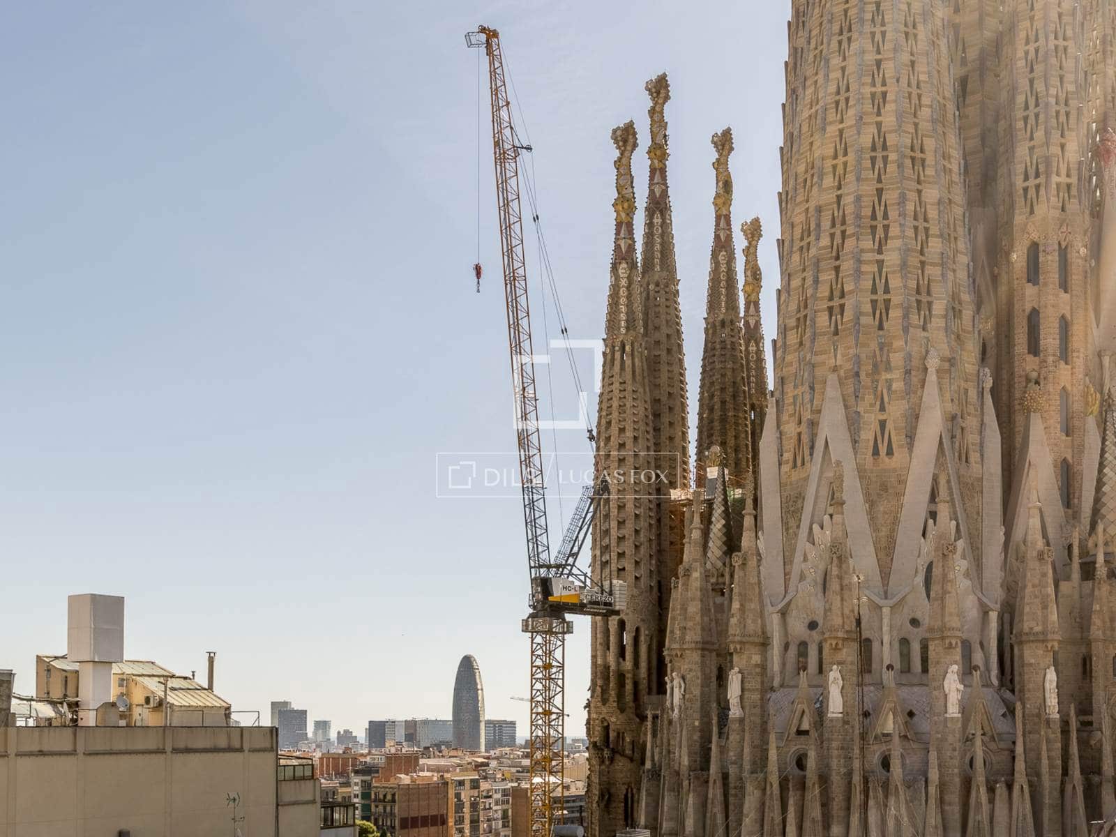 2 bedroom Penthouse for sale in Barcelona city with garage - € 1,190,000 (Ref: 10078921)