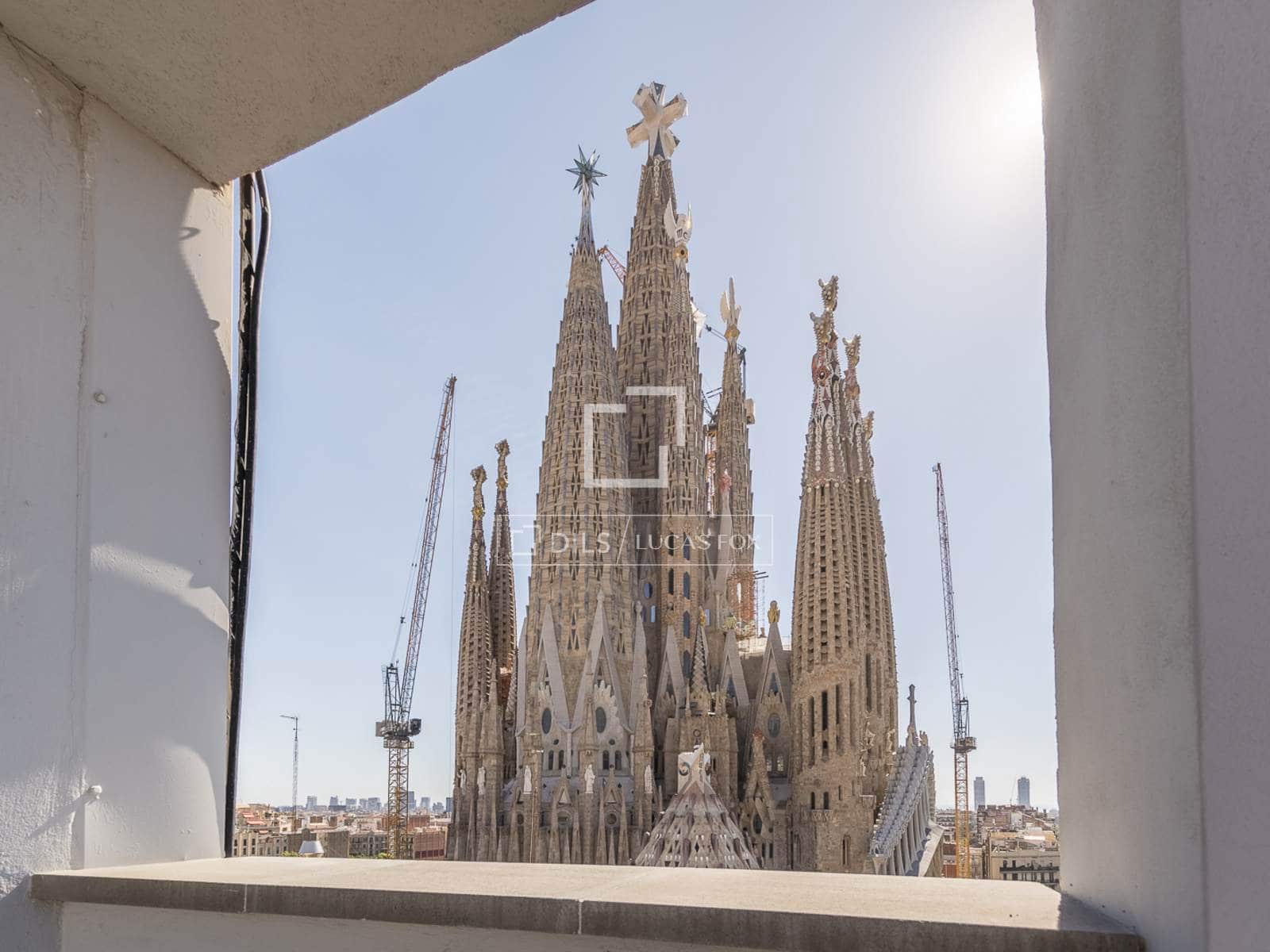2 bedroom Penthouse for sale in Barcelona city with garage - € 1,190,000 (Ref: 10078921)
