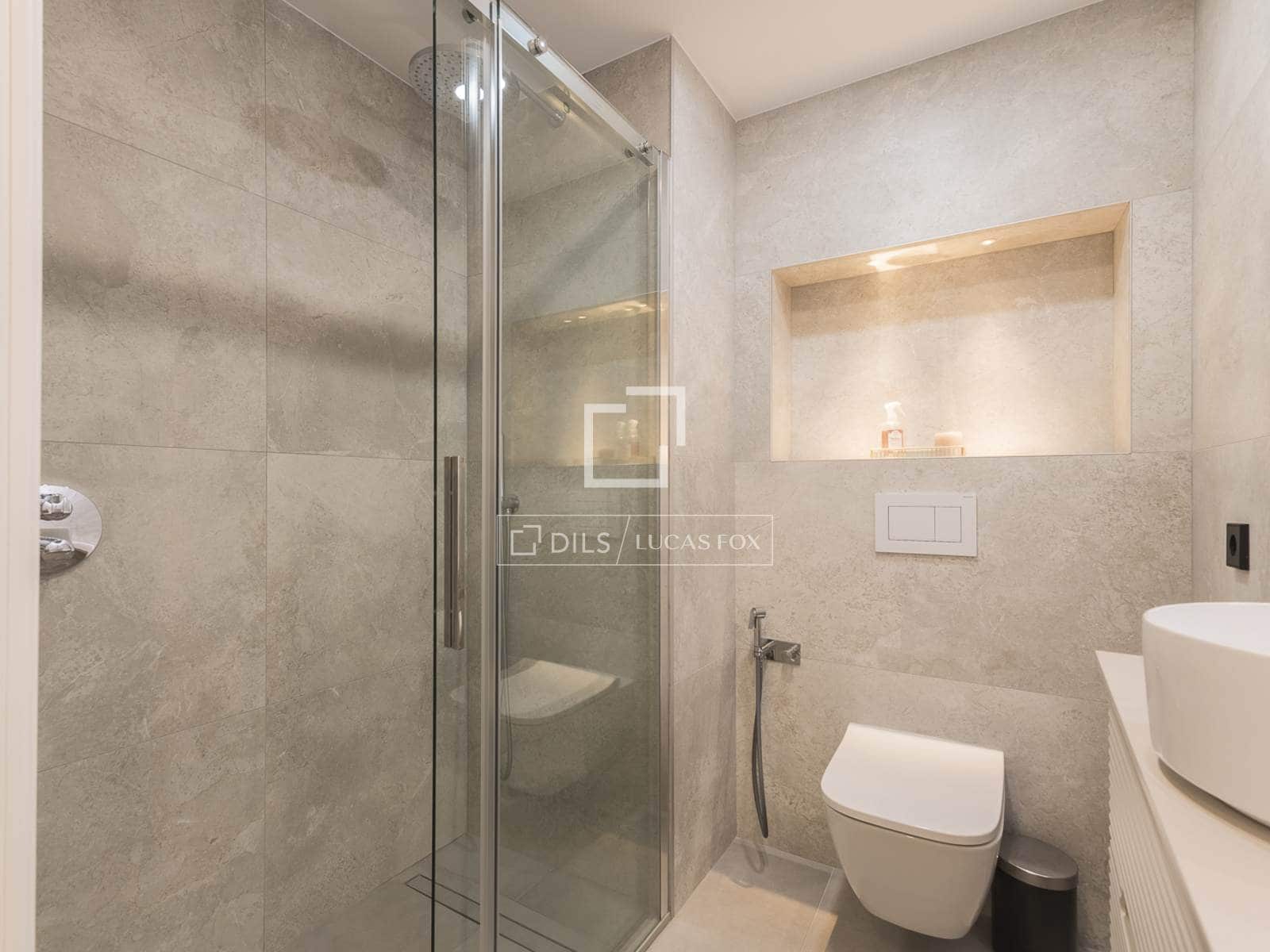 2 bedroom Penthouse for sale in Barcelona city with garage - € 1,190,000 (Ref: 10078921)
