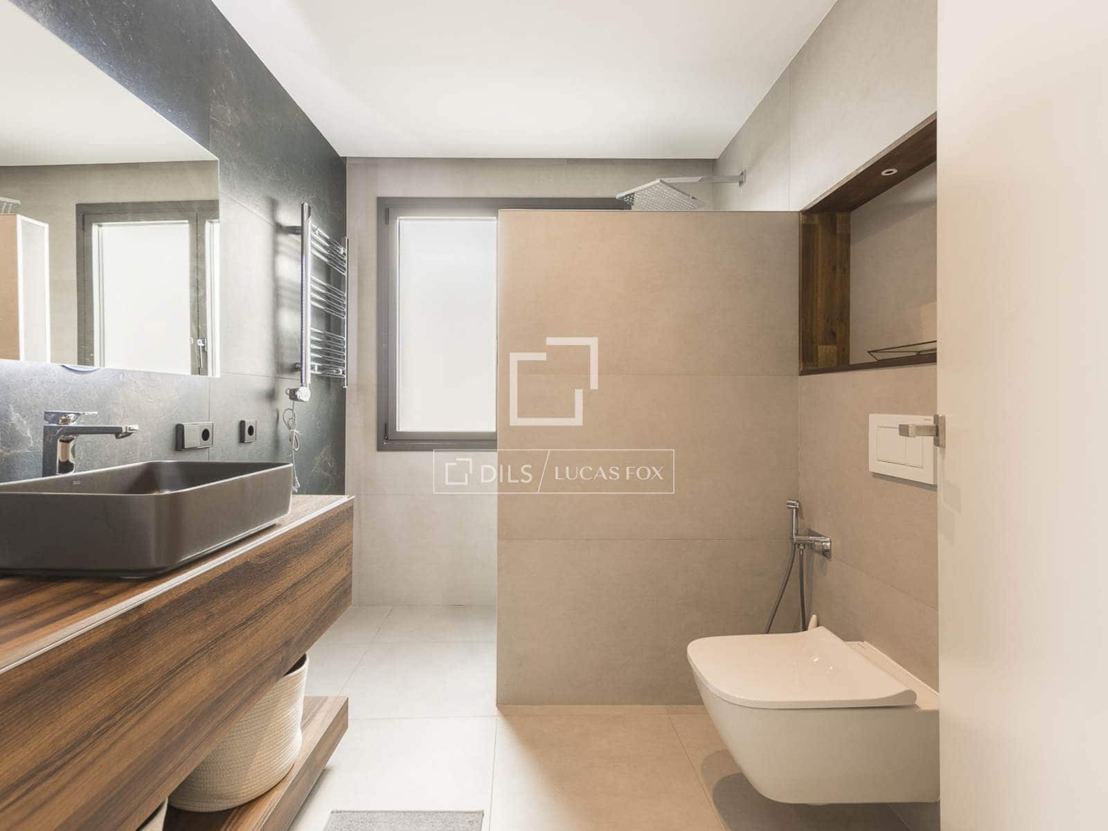 2 bedroom Penthouse for sale in Barcelona city with garage - € 1,190,000 (Ref: 10078921)