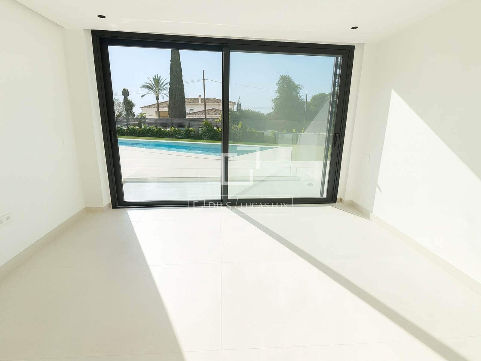 5 soverom Villa til salgs i Las Lagunas de Mijas med svømmebasseng garasje - € 2 548 000 (Ref: 10078922)