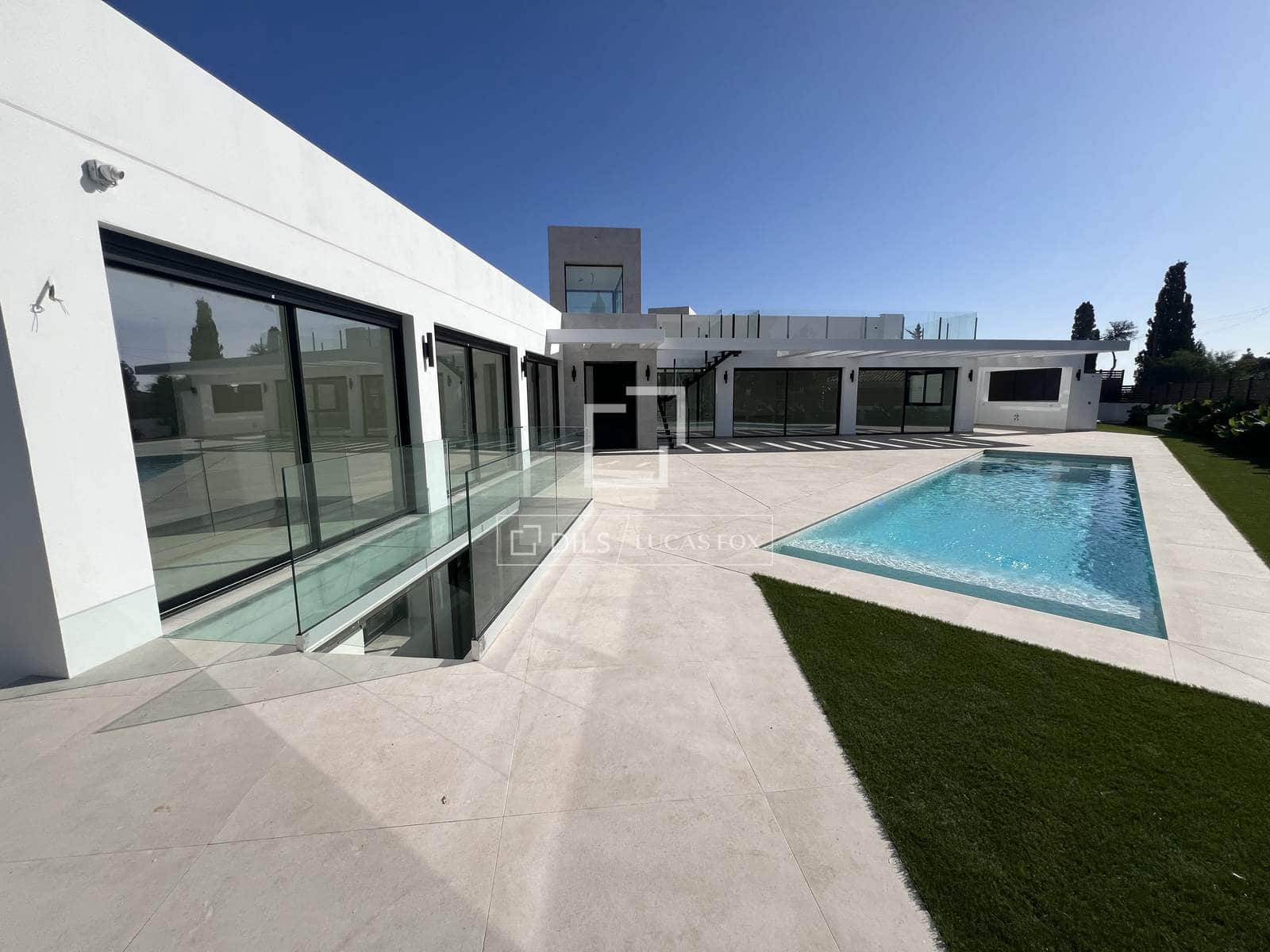 6 sypialnia Willa na sprzedaż w Las Lagunas de Mijas z basenem garażem - 2 548 000 € (Ref: 10078923)