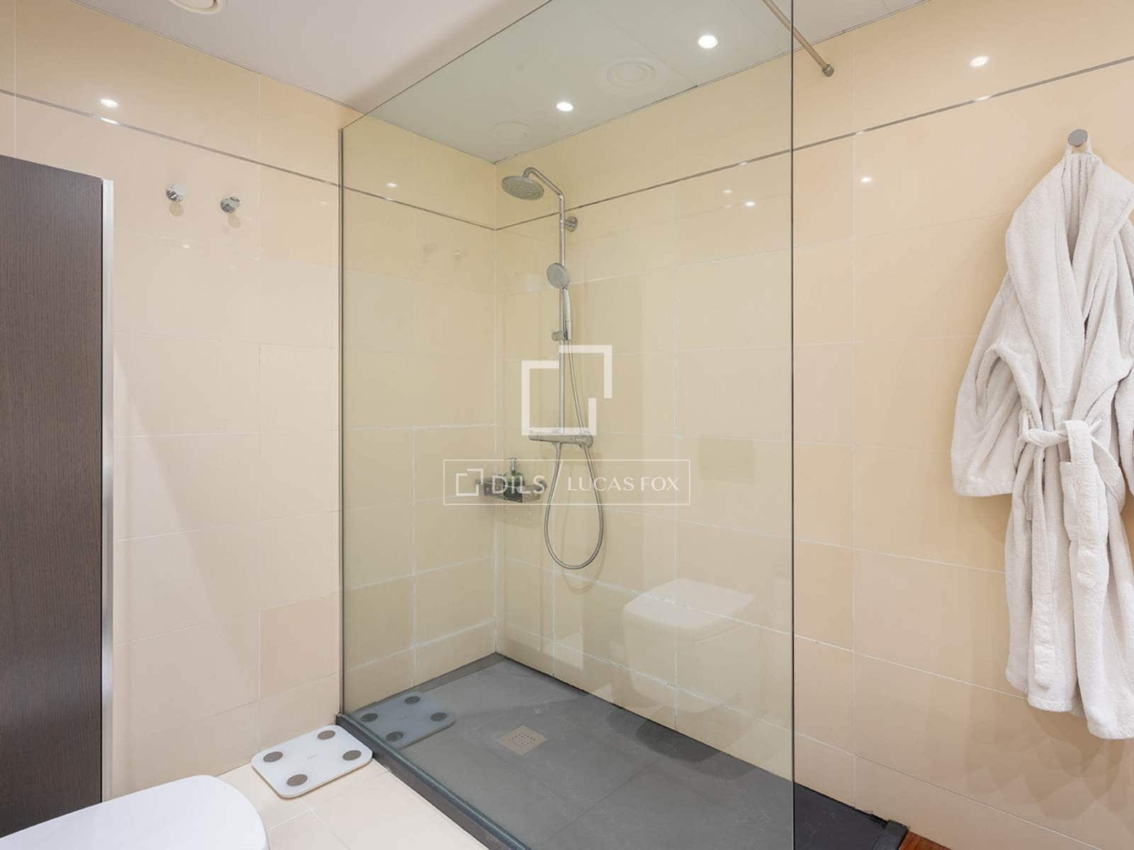 3 sovrum Lägenhet till salu i Barcelona stad med pool garage - 1 495 000 € (Ref: 10079906)