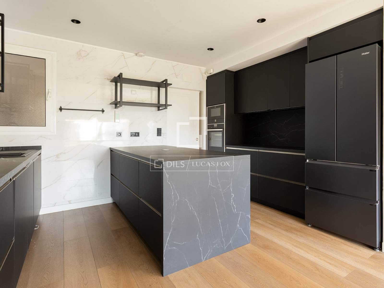 4 bedroom Apartment for sale in Barcelona city with pool garage - € 1,550,000 (Ref: 10080042)