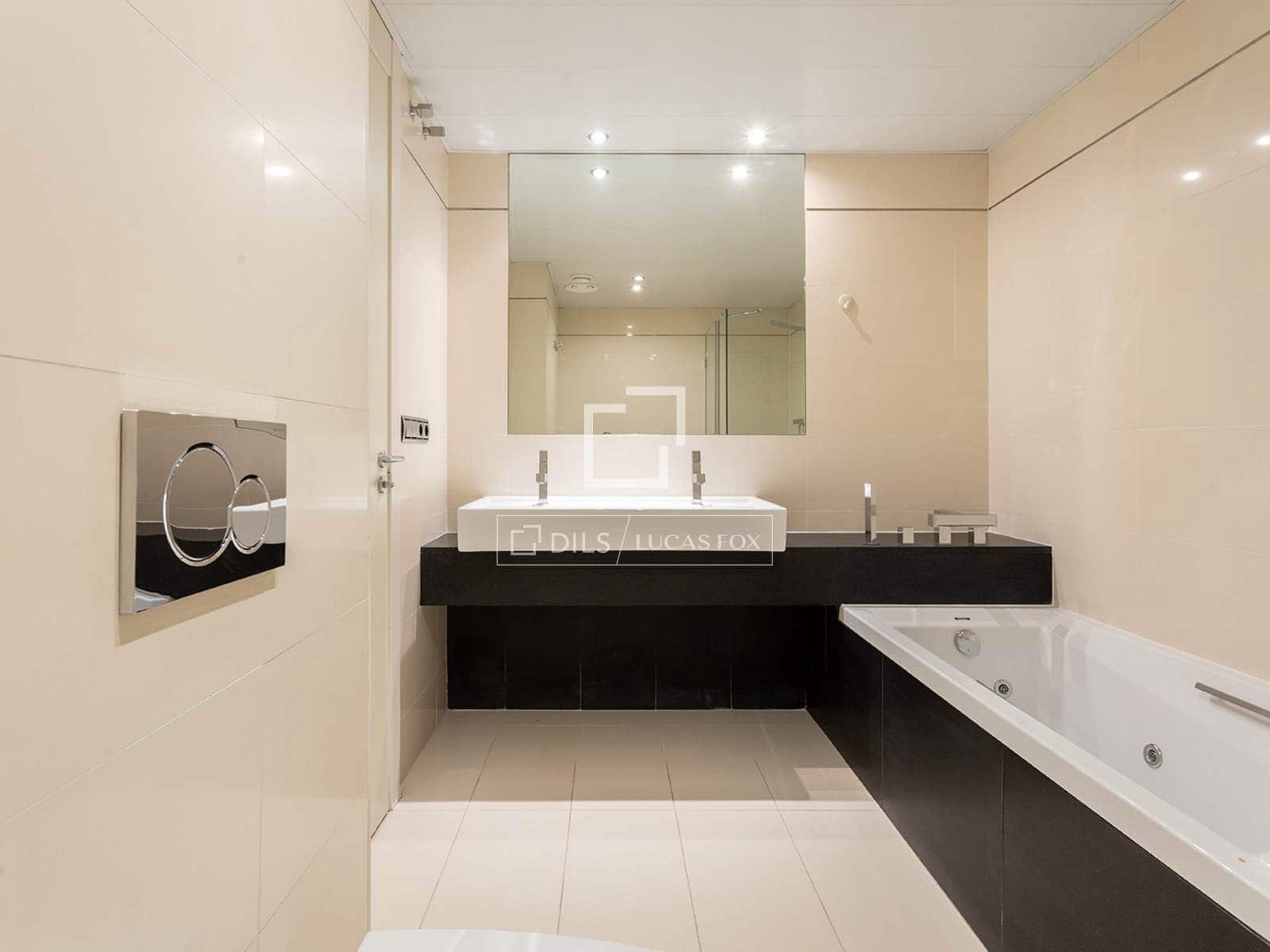 3 soveværelse Penthouse til leje i Barcelona by med swimmingpool garage - € 10.000 (Ref: 10080044)