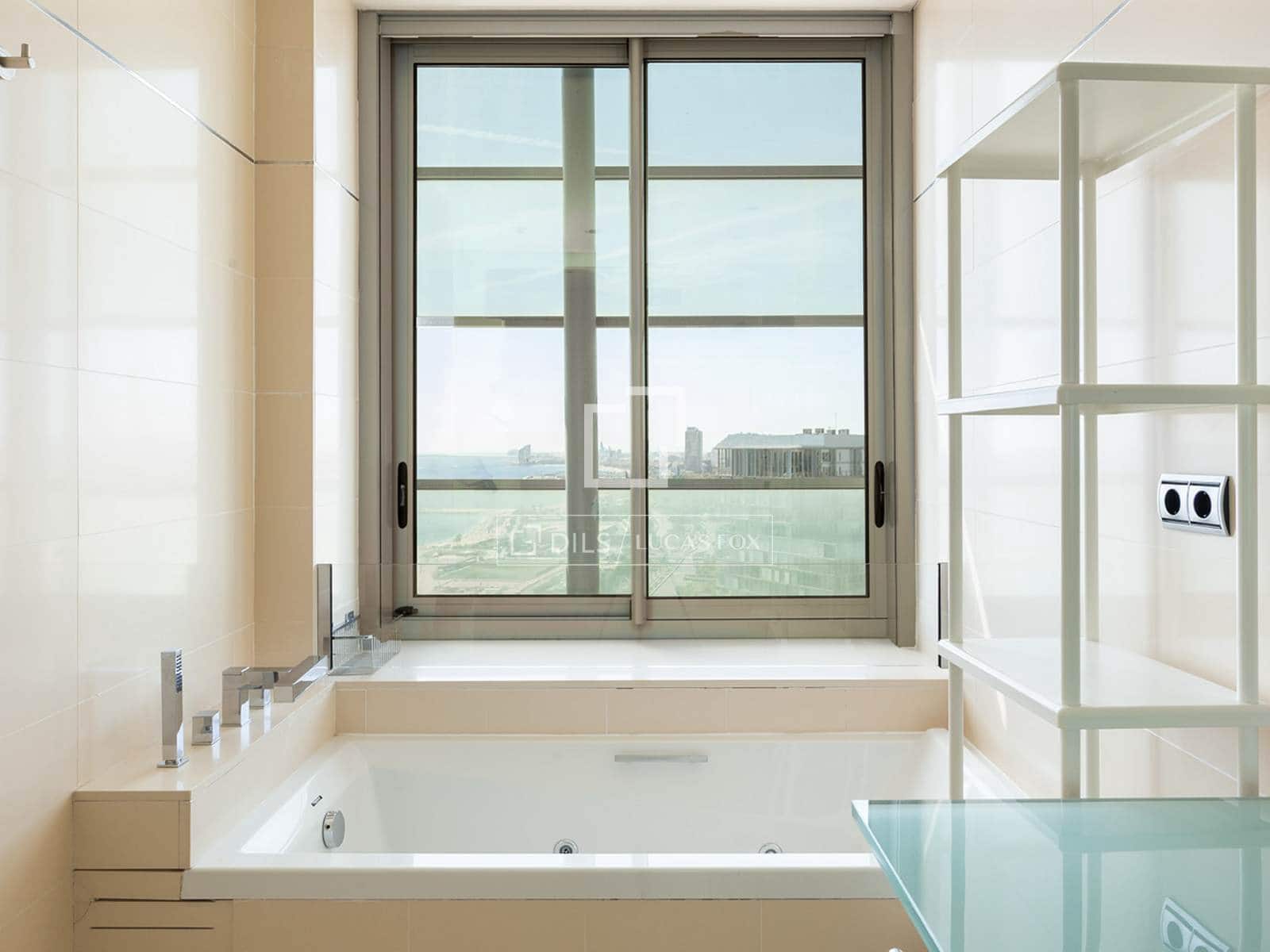 3 soveværelse Penthouse til leje i Barcelona by med swimmingpool garage - € 10.000 (Ref: 10080044)