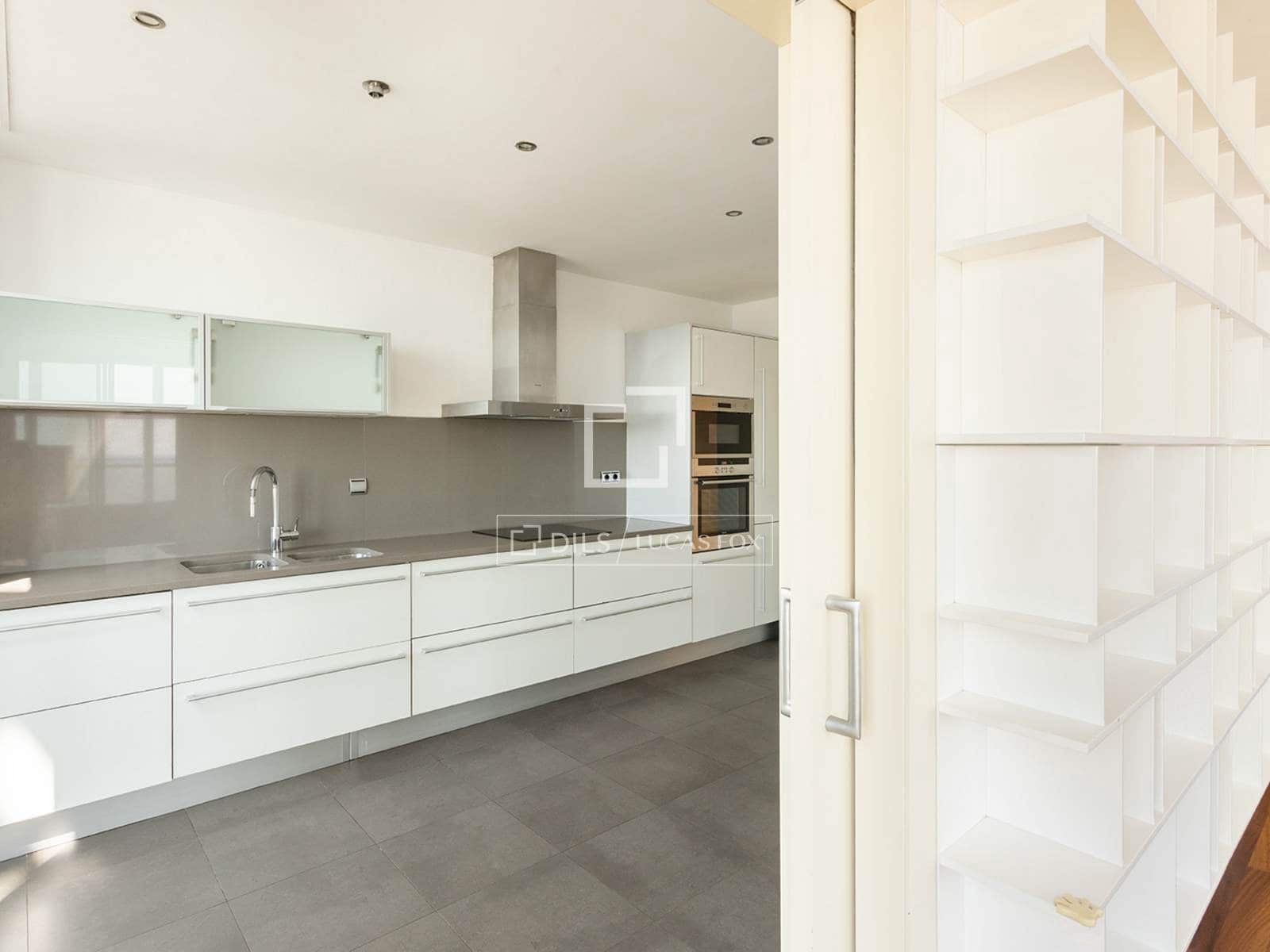 3 soveværelse Penthouse til leje i Barcelona by med swimmingpool garage - € 10.000 (Ref: 10080044)