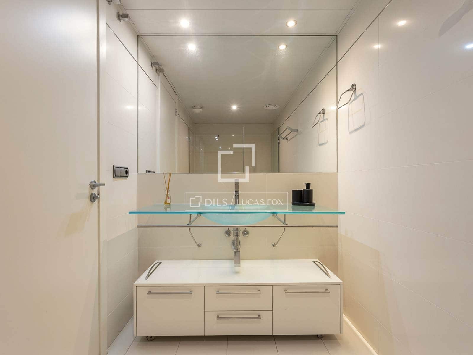 3 soveværelse Penthouse til leje i Barcelona by med swimmingpool garage - € 10.000 (Ref: 10080044)