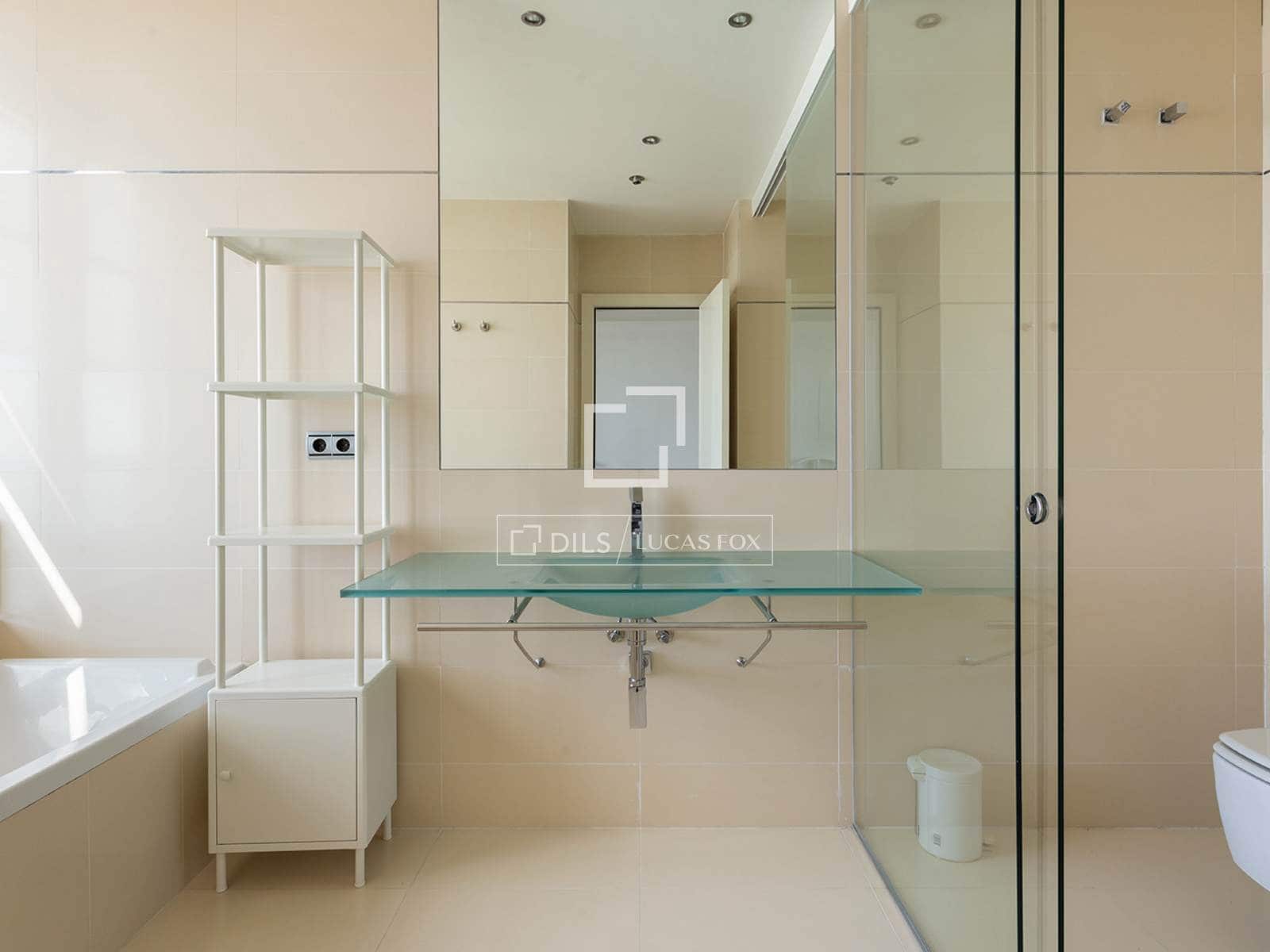 3 soveværelse Penthouse til leje i Barcelona by med swimmingpool garage - € 10.000 (Ref: 10080044)