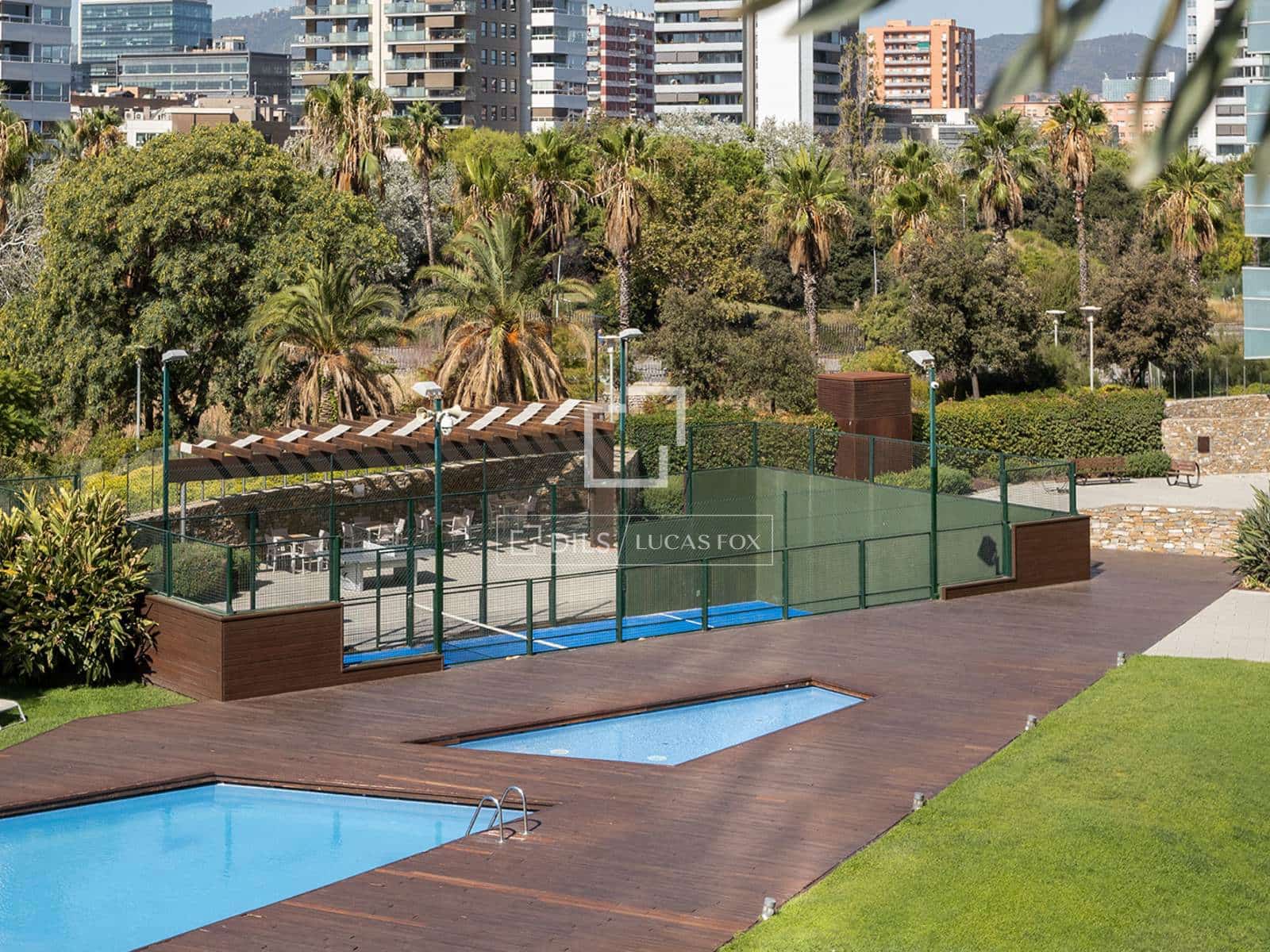 3 soveværelse Penthouse til leje i Barcelona by med swimmingpool garage - € 10.000 (Ref: 10080044)