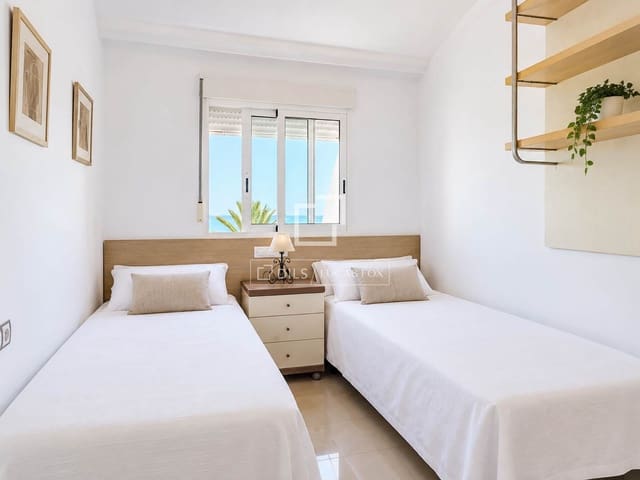 3 quarto Apartamento para venda em Dénia com piscina garagem - 645 000 € (Ref: 10081541)