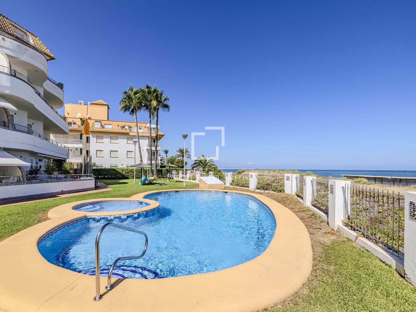 3 quarto Apartamento para venda em Denia com piscina garagem - 645 000 € (Ref: 10081541)