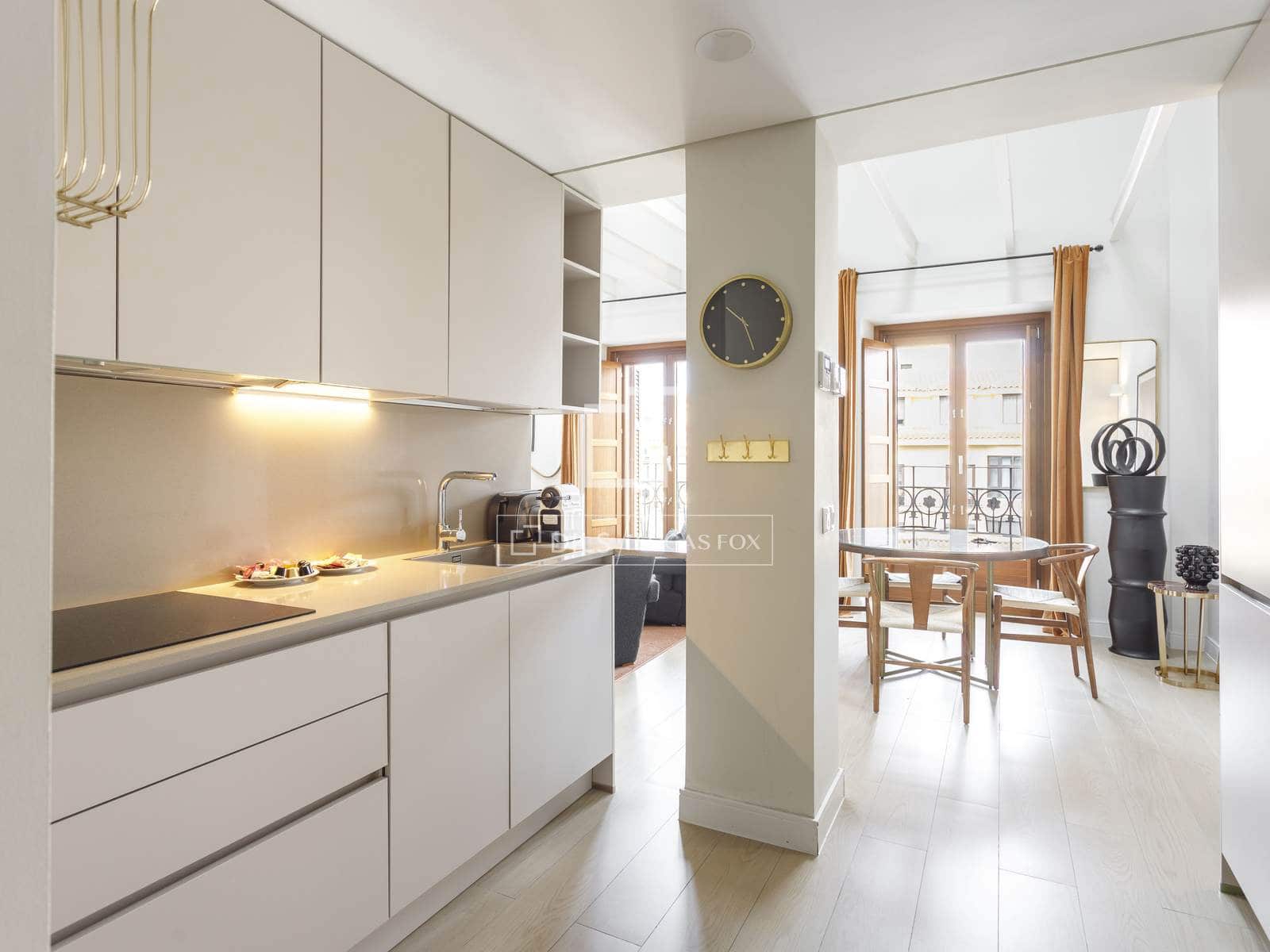2 soveværelse Lejlighed til leje i Madrid by - € 4.250 (Ref: 10081542)