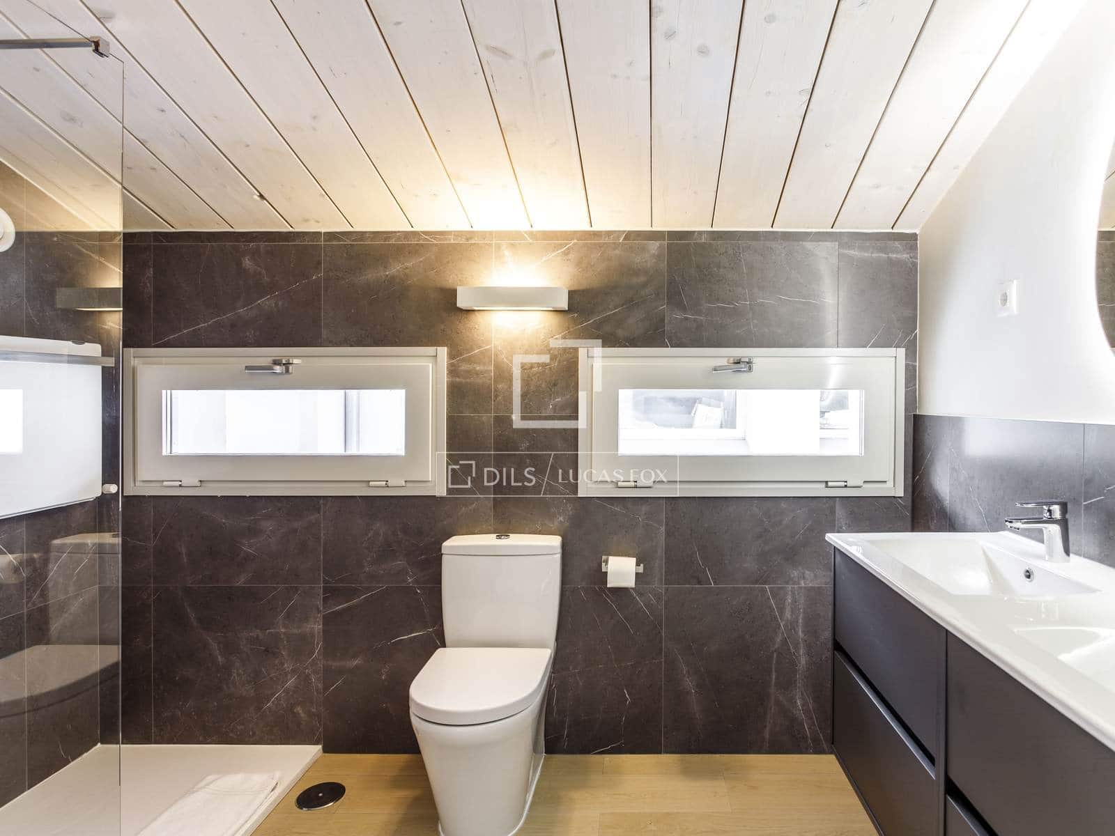 2 soveværelse Lejlighed til leje i Madrid by - € 4.250 (Ref: 10081542)