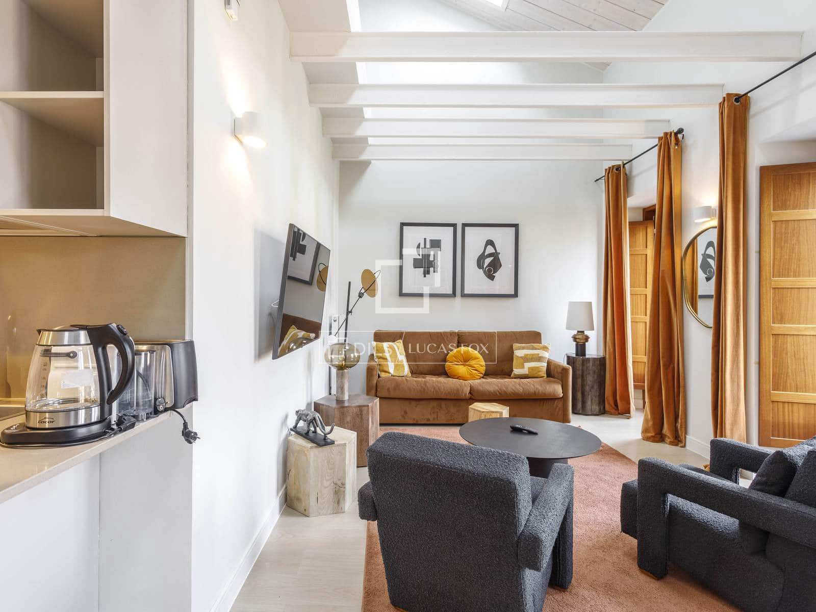 2 soveværelse Lejlighed til leje i Madrid by - € 4.250 (Ref: 10081542)