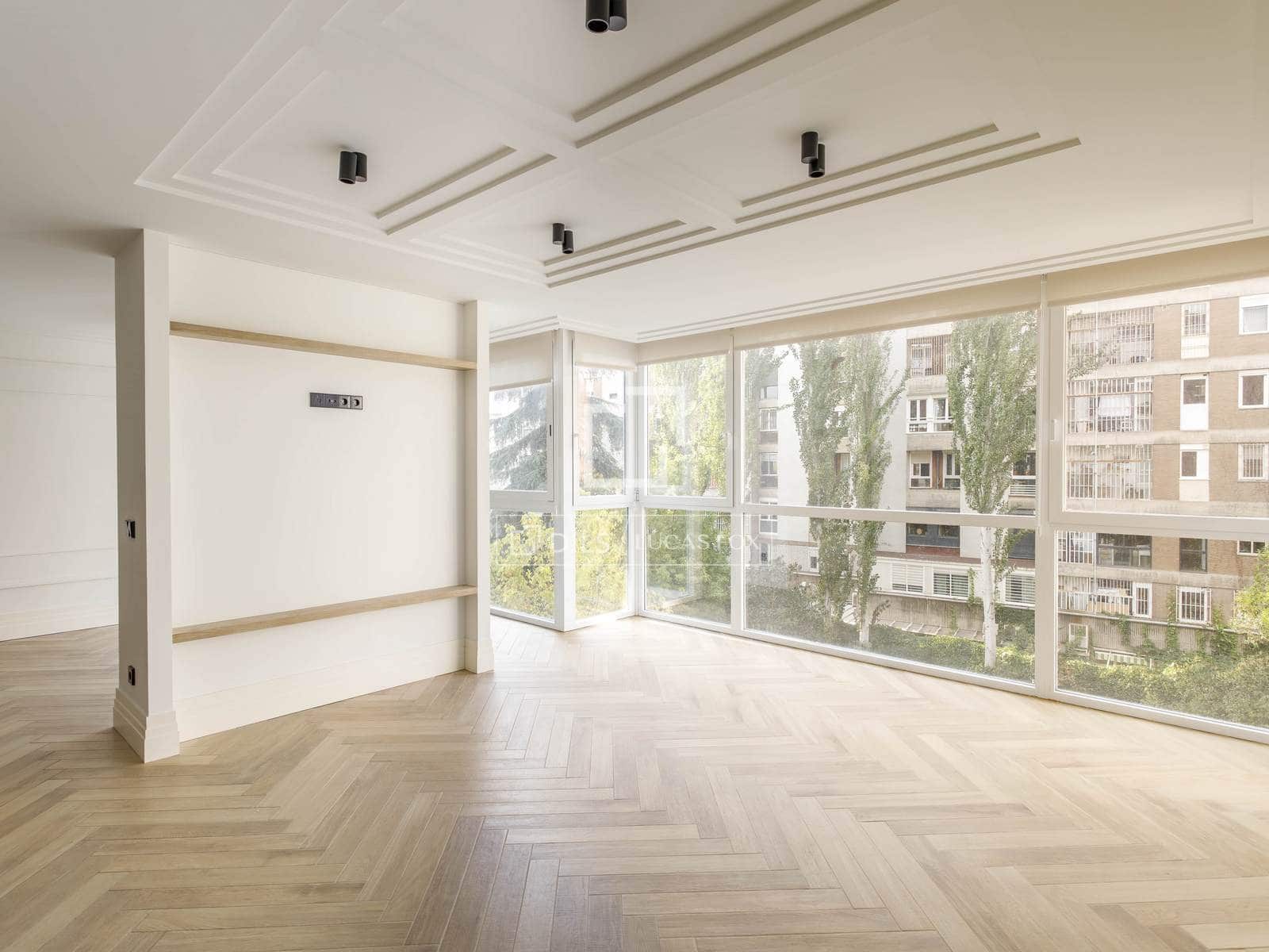 4 sovrum Lägenhet att hyra i Madrid stad med pool garage - 4 500 € (Ref: 10081543)