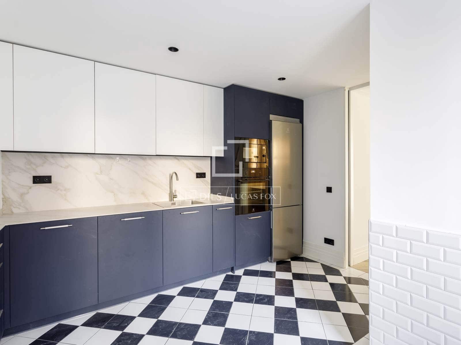 4 sovrum Lägenhet att hyra i Madrid stad med pool garage - 4 500 € (Ref: 10081543)