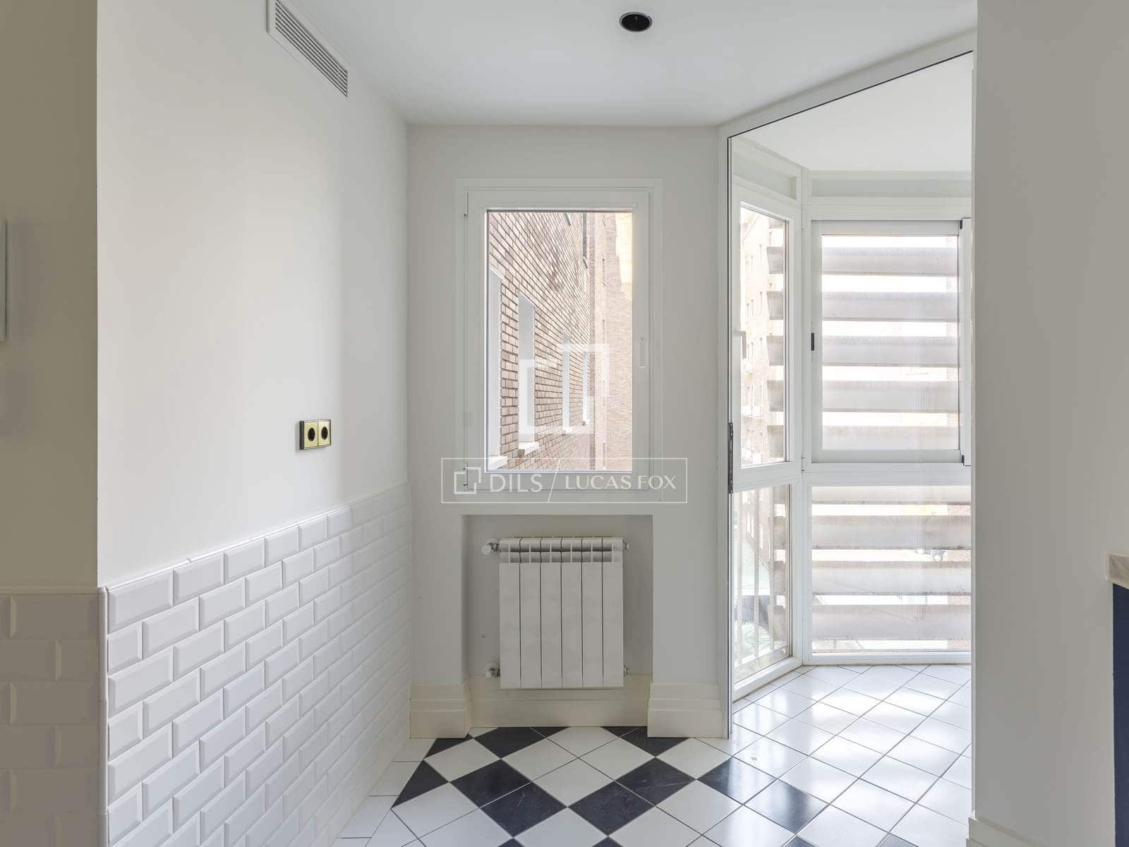 4 sovrum Lägenhet att hyra i Madrid stad med pool garage - 4 500 € (Ref: 10081543)